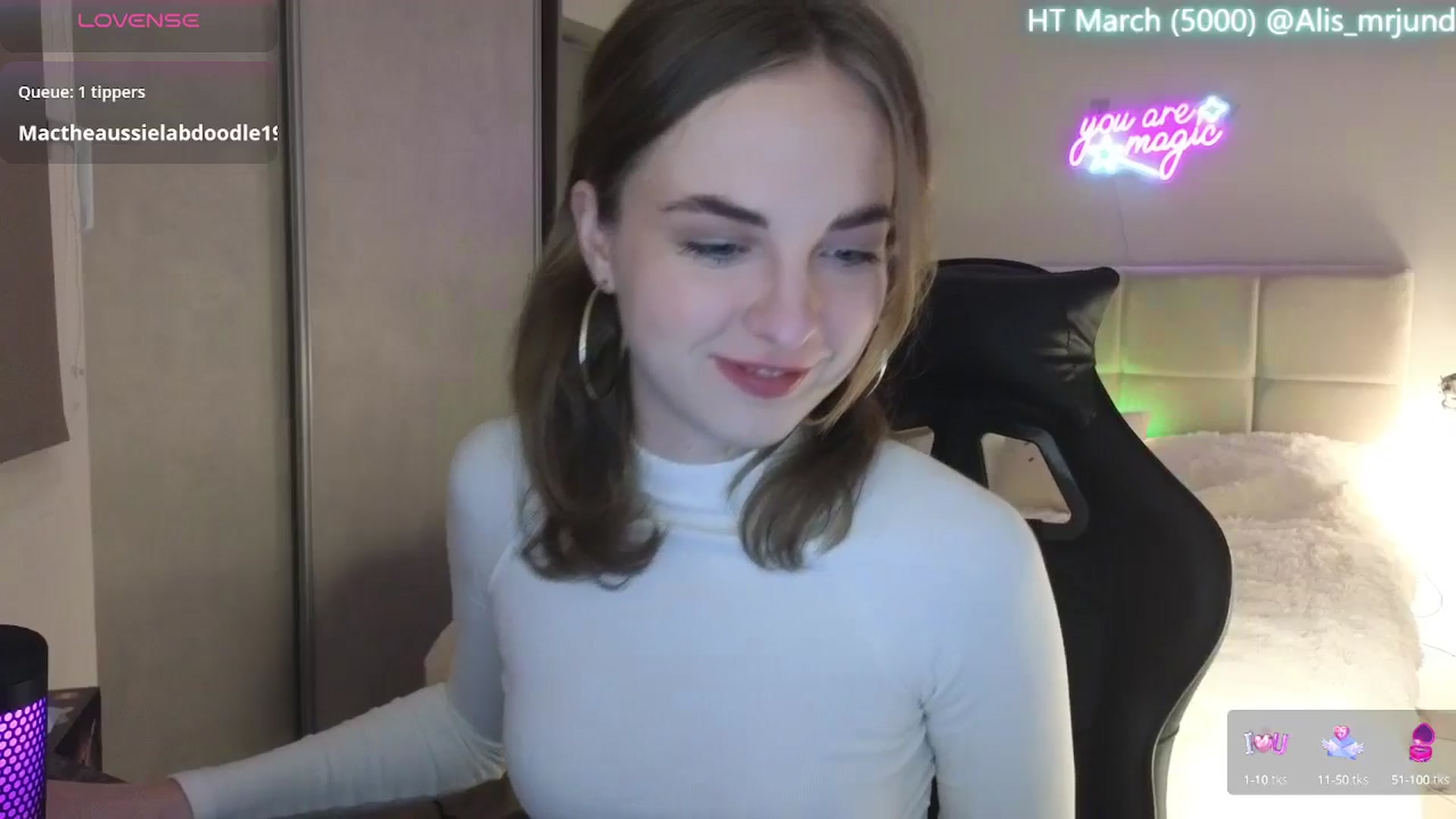 Gallery image thumbnail from Aliannaa's myfreecams stream on, 03/07/2025, 22:53 image 6 of 20