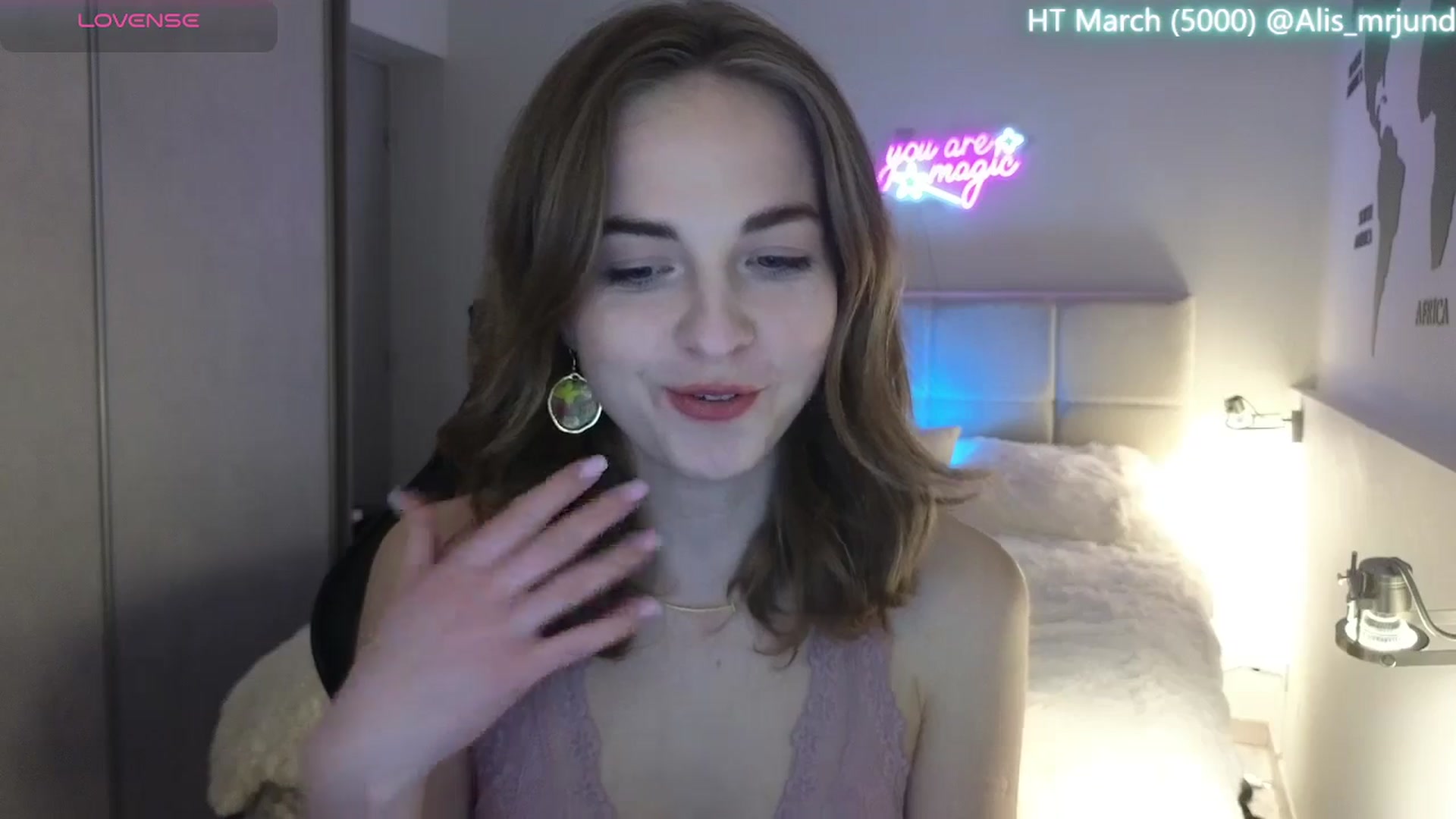 Gallery image thumbnail from Aliannaa's myfreecams stream on, 03/09/2025, 24:06 image 5 of 20