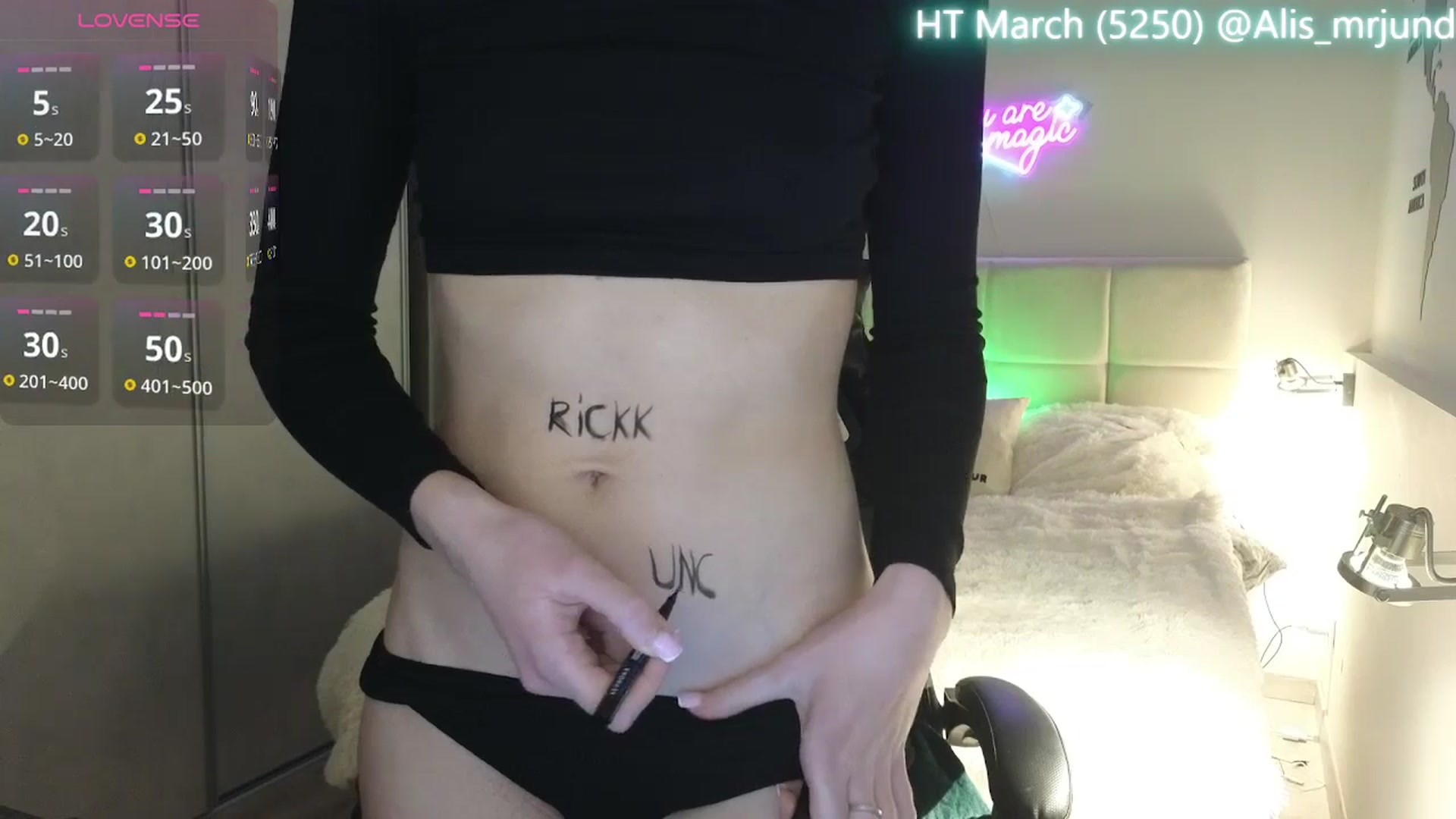 Gallery image thumbnail from Aliannaa's myfreecams stream on, 03/09/2025, 21:09 image 3 of 20