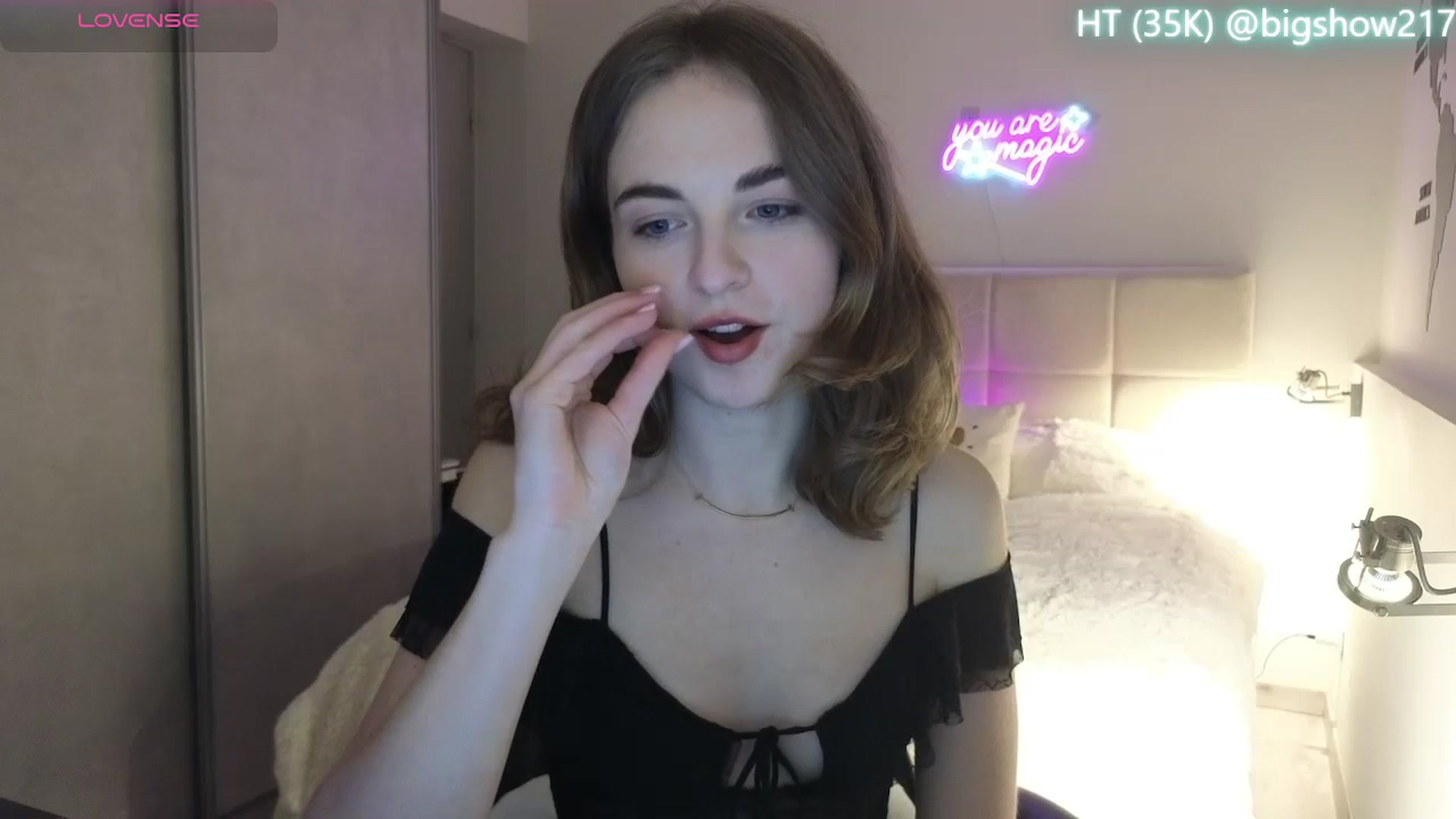 Gallery image thumbnail from Aliannaa's myfreecams stream on, 03/20/2025, 22:09 image 3 of 20