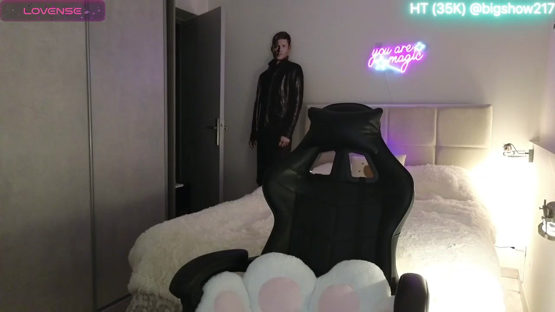 Gallery image thumbnail from Aliannaa's myfreecams stream on, 03/27/2025, 22:42 image 14 of 20