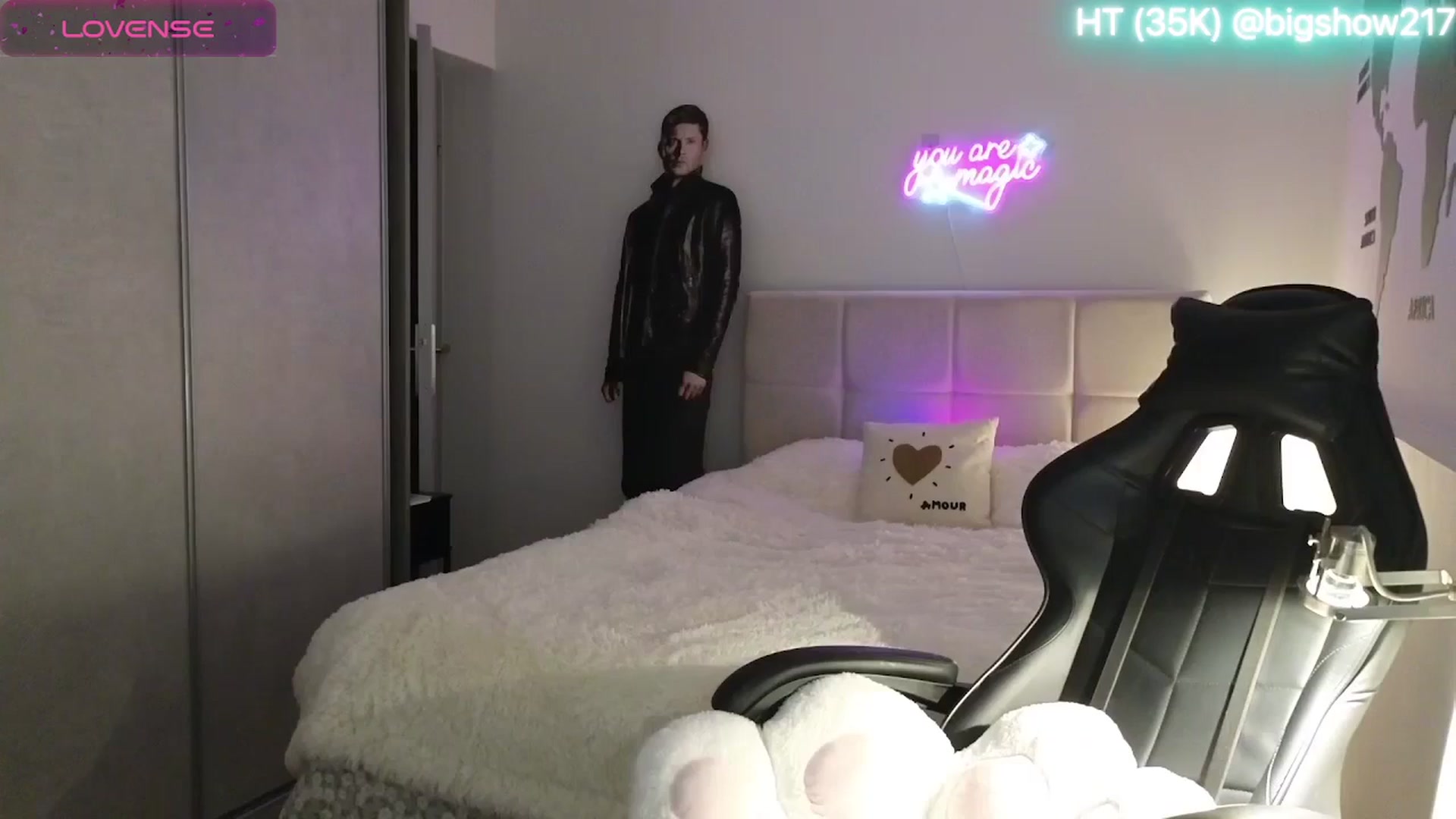 Gallery image thumbnail from Aliannaa's myfreecams stream on, 03/27/2025, 22:42 image 1 of 20