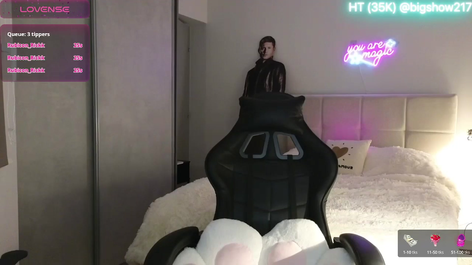 Gallery image thumbnail from Aliannaa's myfreecams stream on, 03/31/2025, 23:37 image 16 of 20