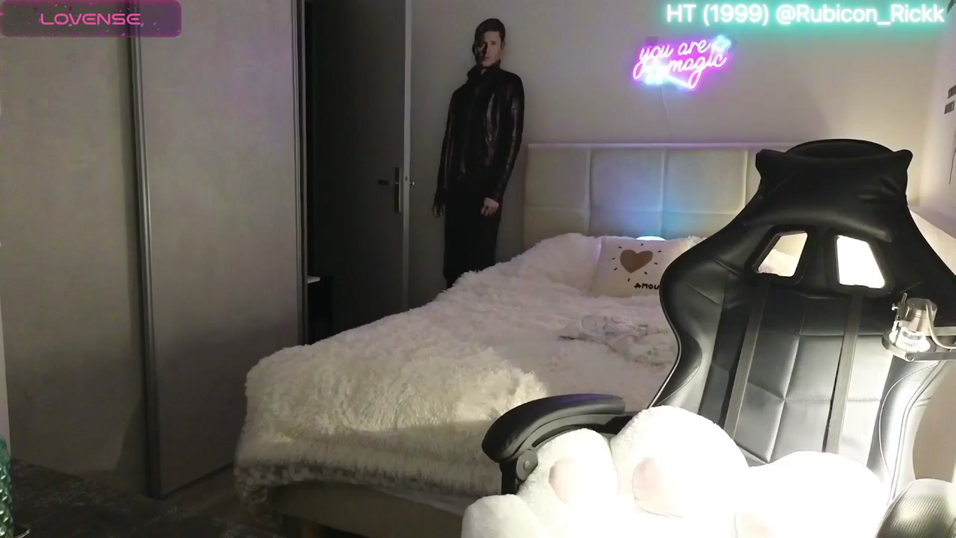 Gallery image thumbnail from Aliannaa's myfreecams stream on, 04/02/2025, 21:18 image 5 of 20