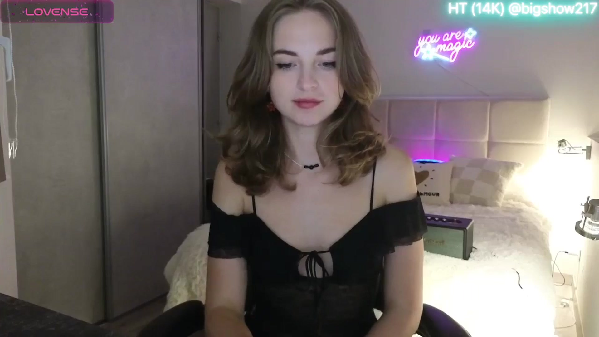 Gallery image thumbnail from Aliannaa's myfreecams stream on, 05/07/2025, 22:09 image 6 of 20