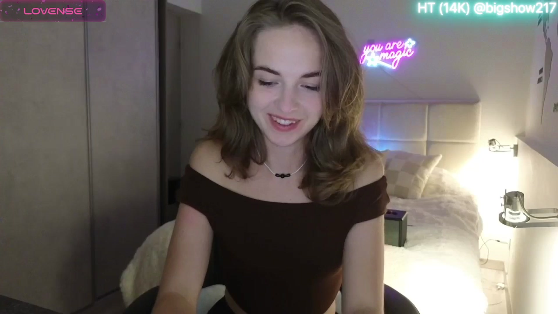 Gallery image thumbnail from Aliannaa's myfreecams stream on, 05/08/2025, 23:44 image 2 of 20