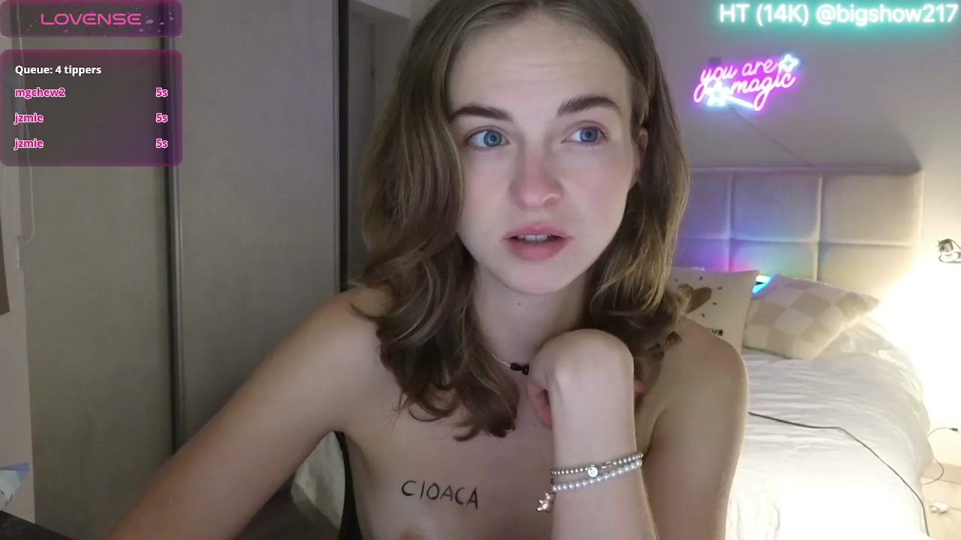 Gallery image thumbnail from Aliannaa's myfreecams stream on, 05/09/2025, 22:38 image 18 of 20