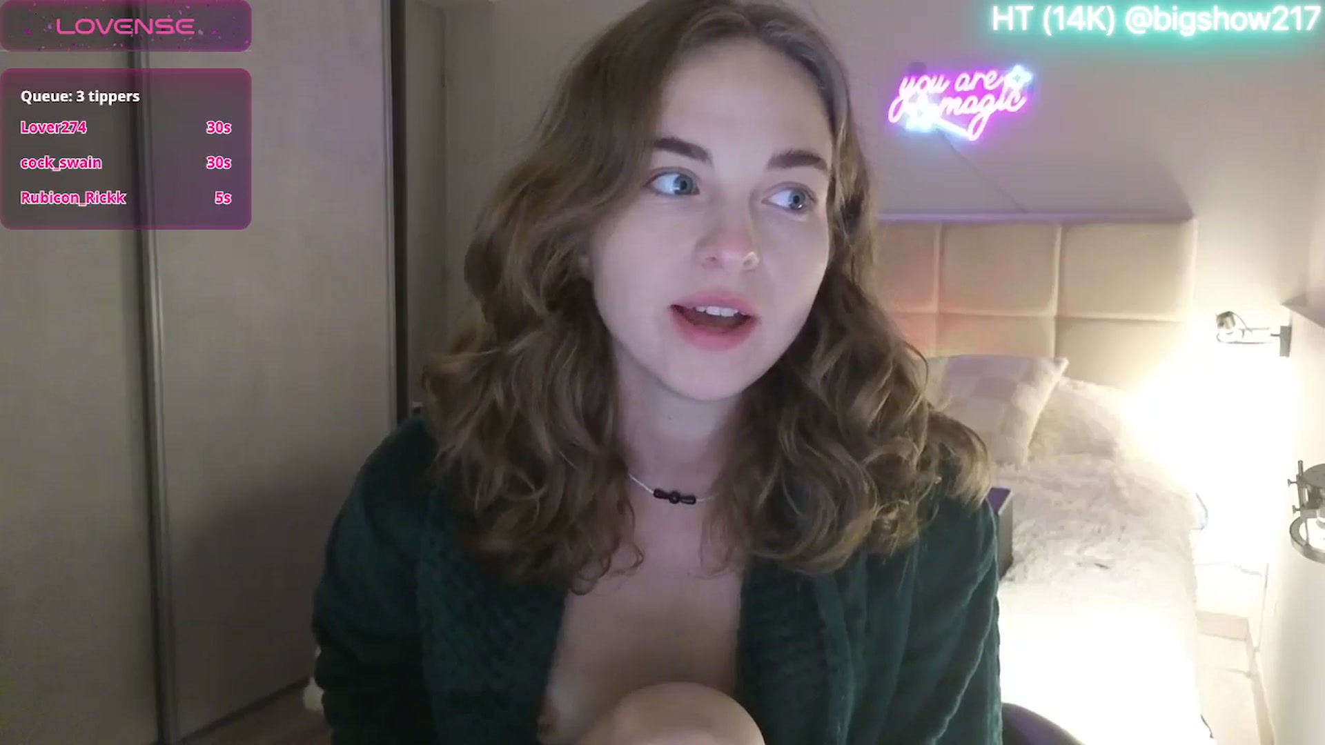 Gallery image thumbnail from Aliannaa's myfreecams stream on, 05/13/2025, 21:05 image 18 of 20