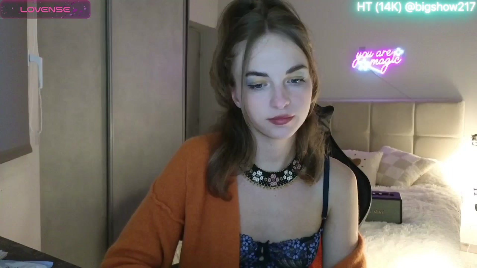 Gallery image thumbnail from Aliannaa's myfreecams stream on, 05/15/2025, 22:09 image 4 of 20