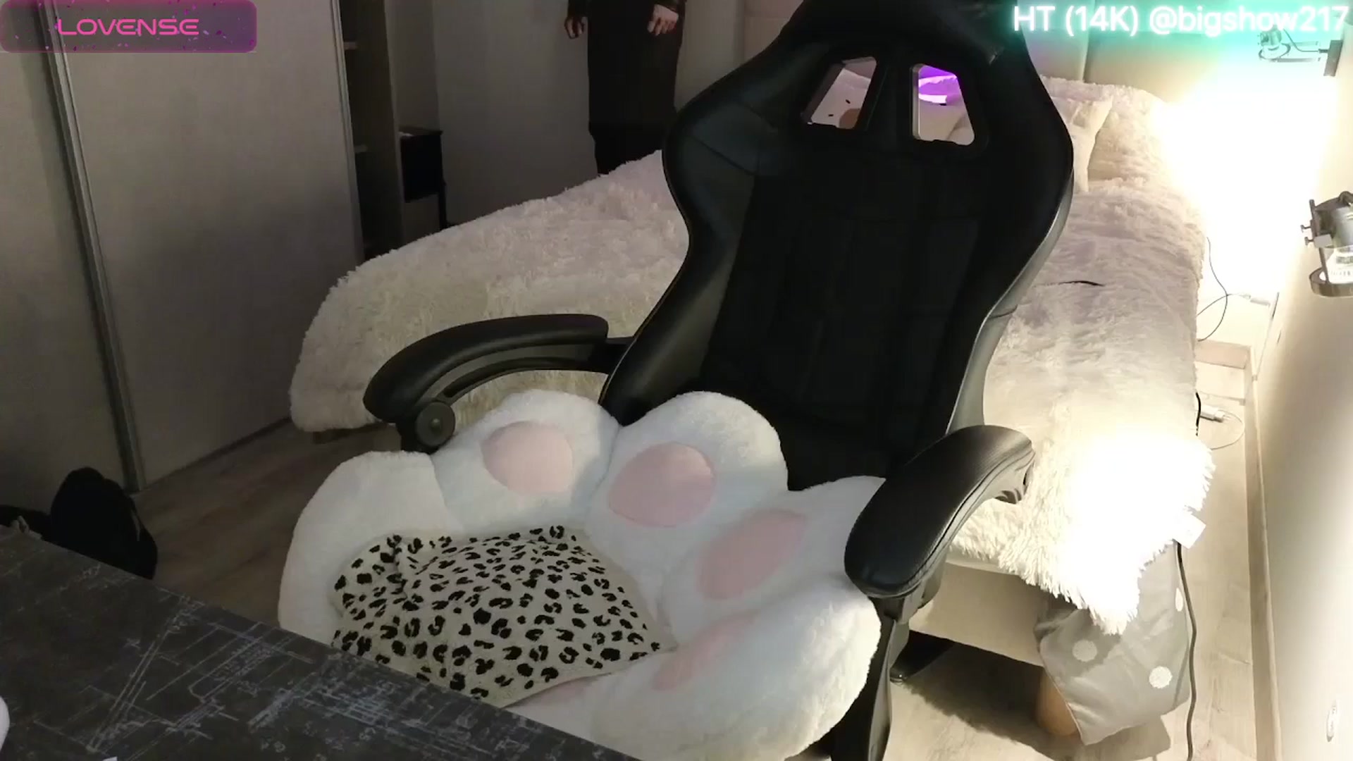 Gallery image thumbnail from Aliannaa's myfreecams stream on, 05/18/2025, 22:53 image 12 of 20