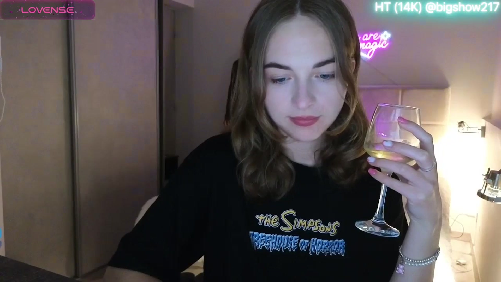 Gallery image thumbnail from Aliannaa's myfreecams stream on, 05/19/2025, 20:41 image 5 of 20