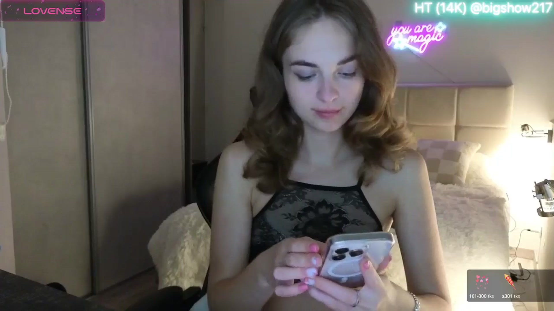 Gallery image thumbnail from Aliannaa's myfreecams stream on, 05/20/2025, 21:12 image 8 of 20