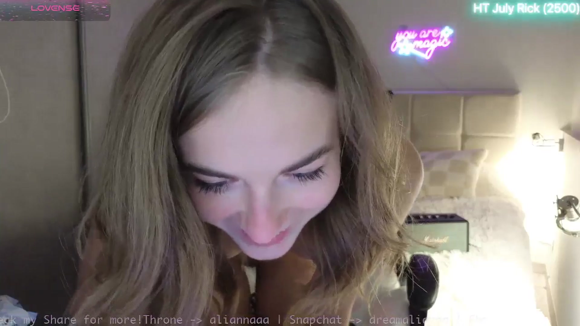 Gallery image thumbnail from Aliannaa's myfreecams stream on, 07/12/2025, 21:39 image 17 of 20