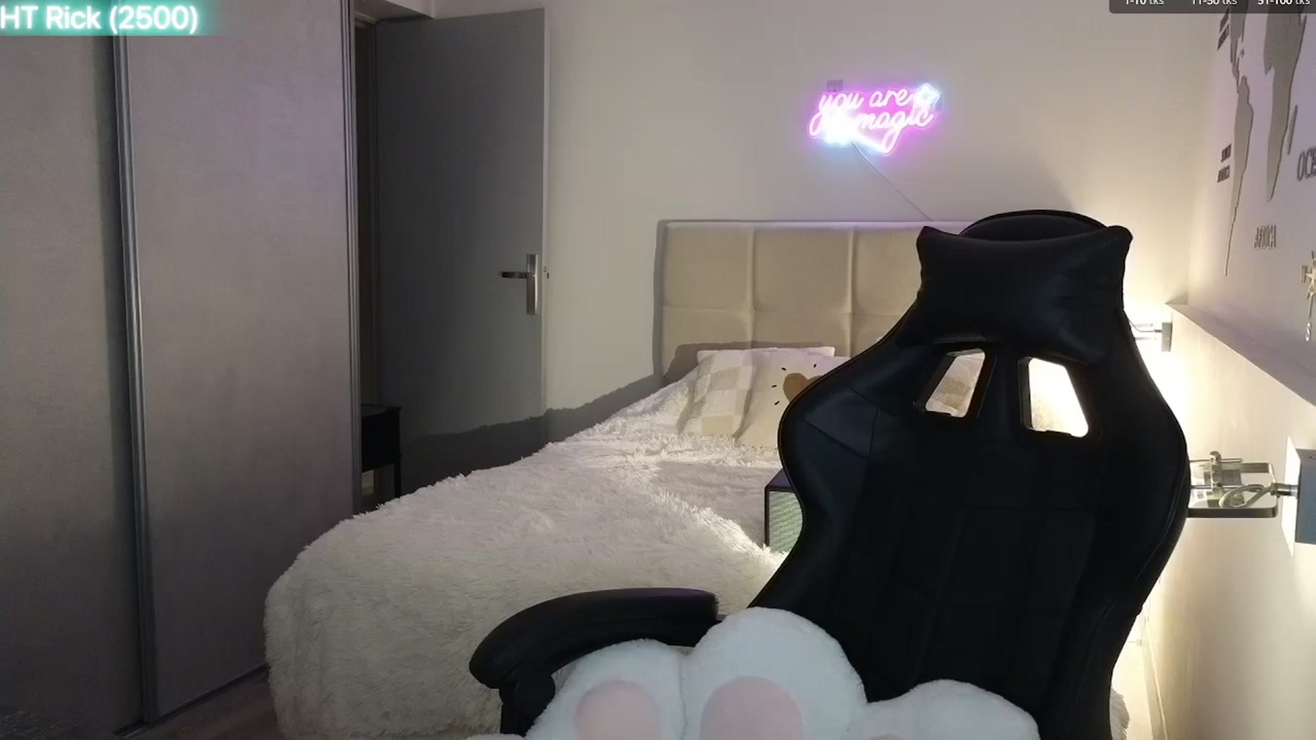 Gallery image thumbnail from Aliannaa's myfreecams stream on, 07/13/2025, 21:46 image 17 of 20