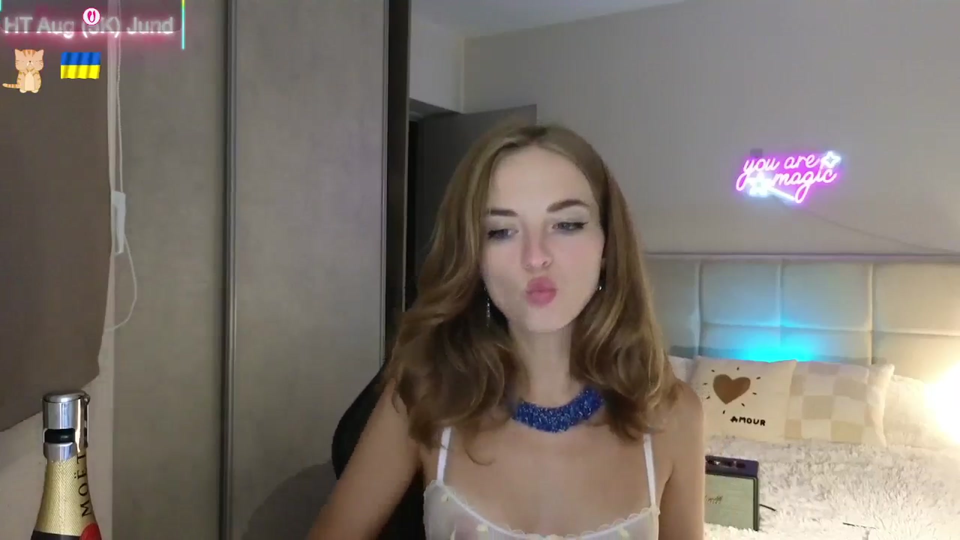 Gallery image thumbnail from Aliannaa's myfreecams stream on, 08/24/2025, 22:32 image 15 of 20