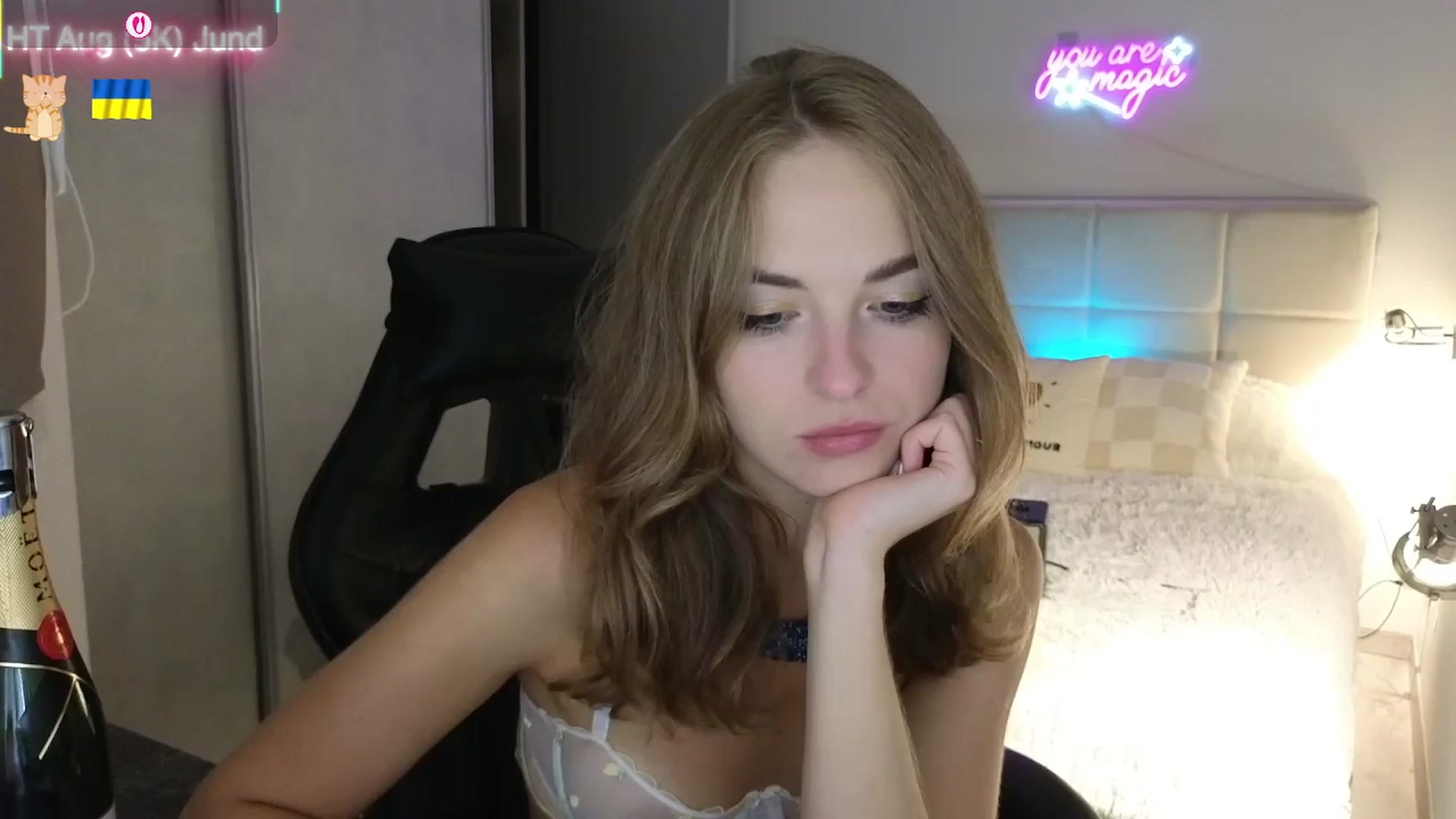 Gallery image thumbnail from Aliannaa's myfreecams stream on, 08/24/2025, 22:32 image 17 of 20