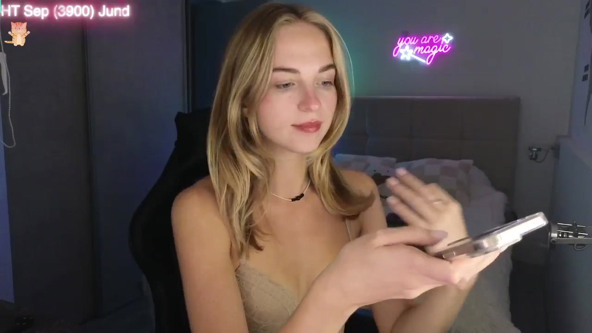 Gallery image thumbnail from Aliannaa's myfreecams stream on, 09/07/2025, 21:45 image 8 of 20