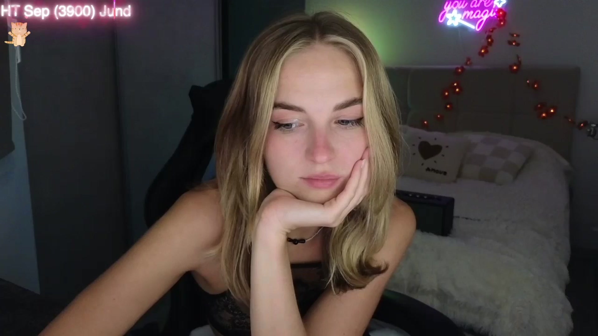 Gallery image thumbnail from Aliannaa's myfreecams stream on, 09/10/2025, 21:28 image 14 of 20