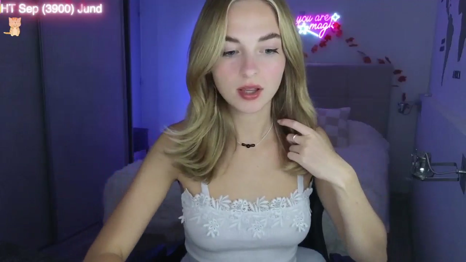 Gallery image thumbnail from Aliannaa's myfreecams stream on, 09/16/2025, 18:48 image 6 of 20