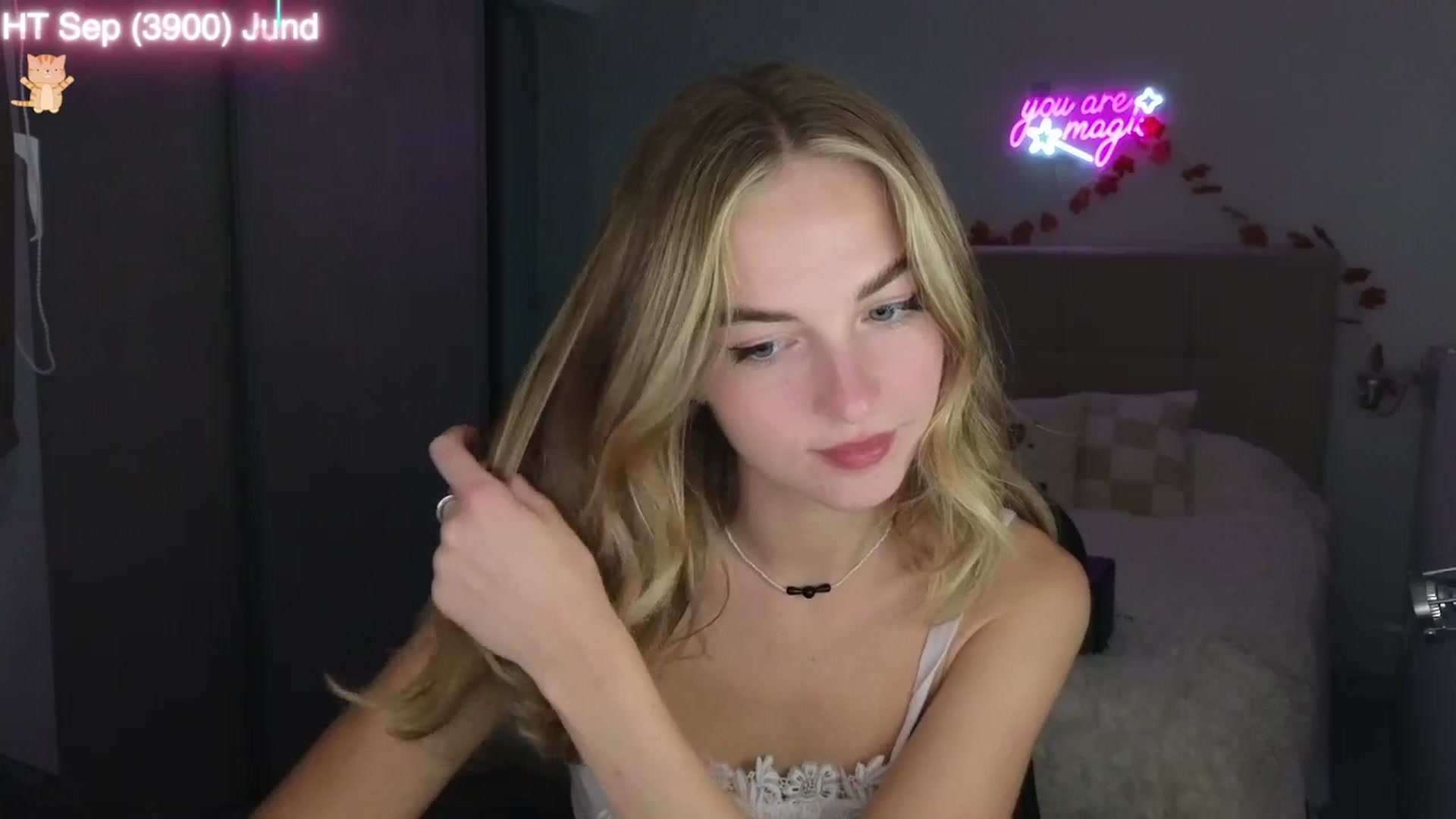 Gallery image thumbnail from Aliannaa's myfreecams stream on, 09/16/2025, 20:57 image 14 of 20