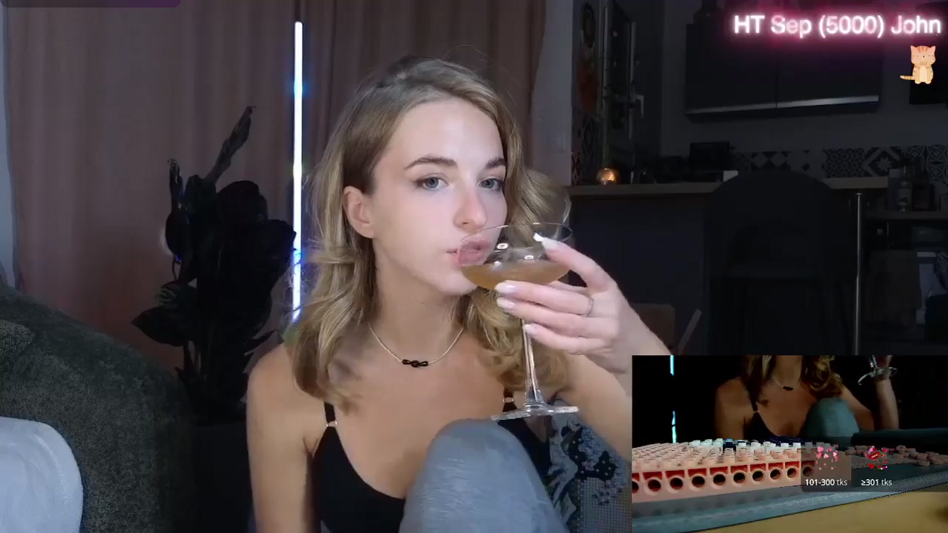 Gallery image thumbnail from Aliannaa's myfreecams stream on, 09/24/2025, 19:44 image 8 of 20