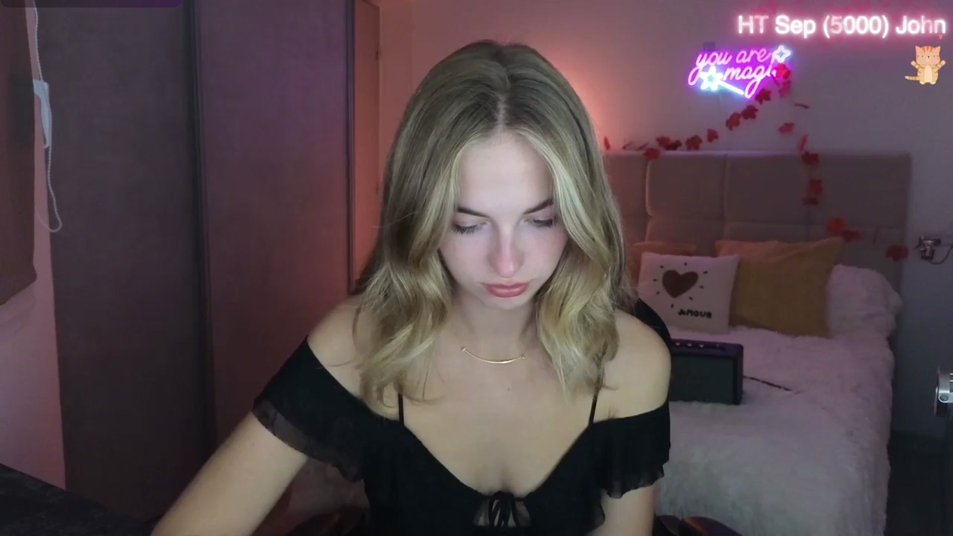 Gallery image thumbnail from Aliannaa's myfreecams stream on, 09/27/2025, 22:33 image 2 of 20