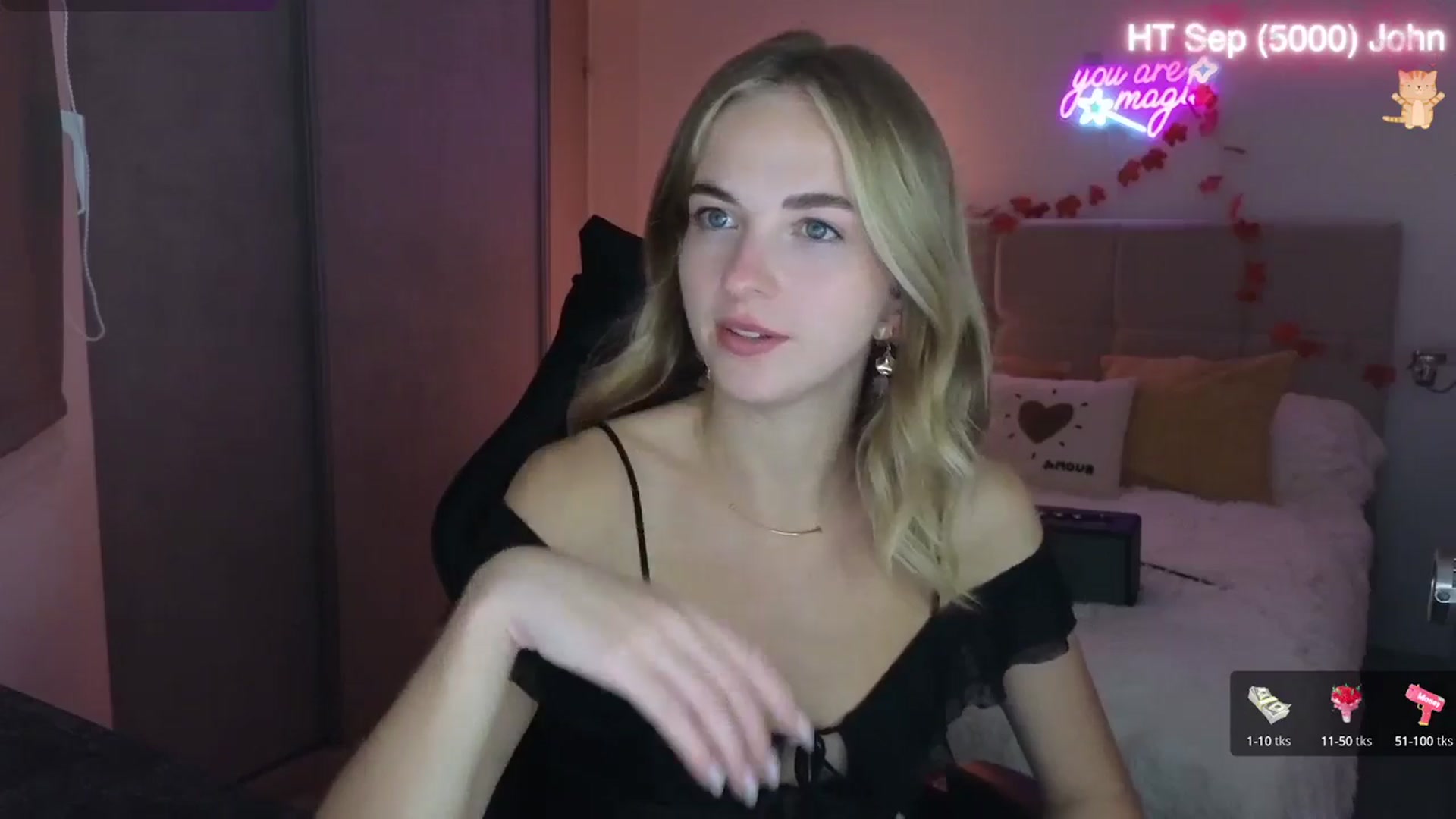 Gallery image thumbnail from Aliannaa's myfreecams stream on, 09/27/2025, 22:33 image 3 of 20