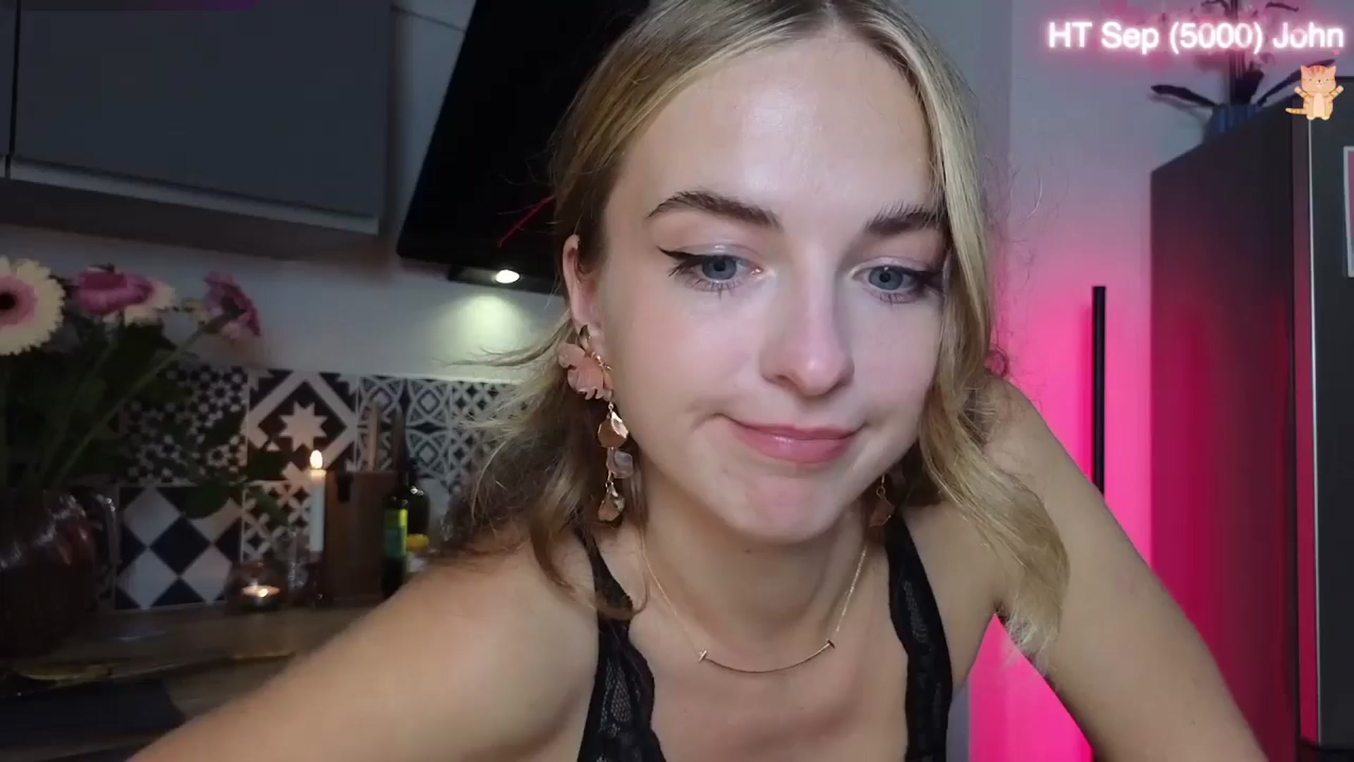 Gallery image thumbnail from Aliannaa's myfreecams stream on, 09/28/2025, 21:07 image 10 of 20