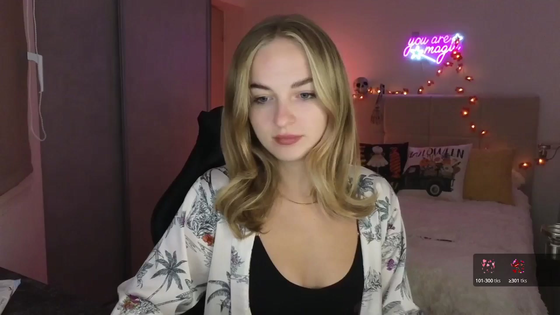 Gallery image thumbnail from Aliannaa's myfreecams stream on, 10/01/2025, 21:51 image 1 of 20