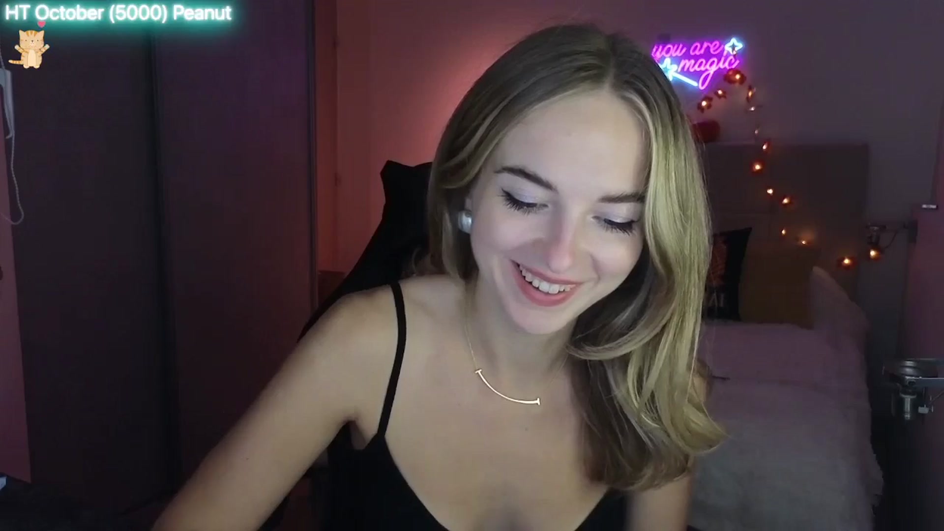 Gallery image thumbnail from Aliannaa's myfreecams stream on, 10/02/2025, 22:07 image 14 of 20