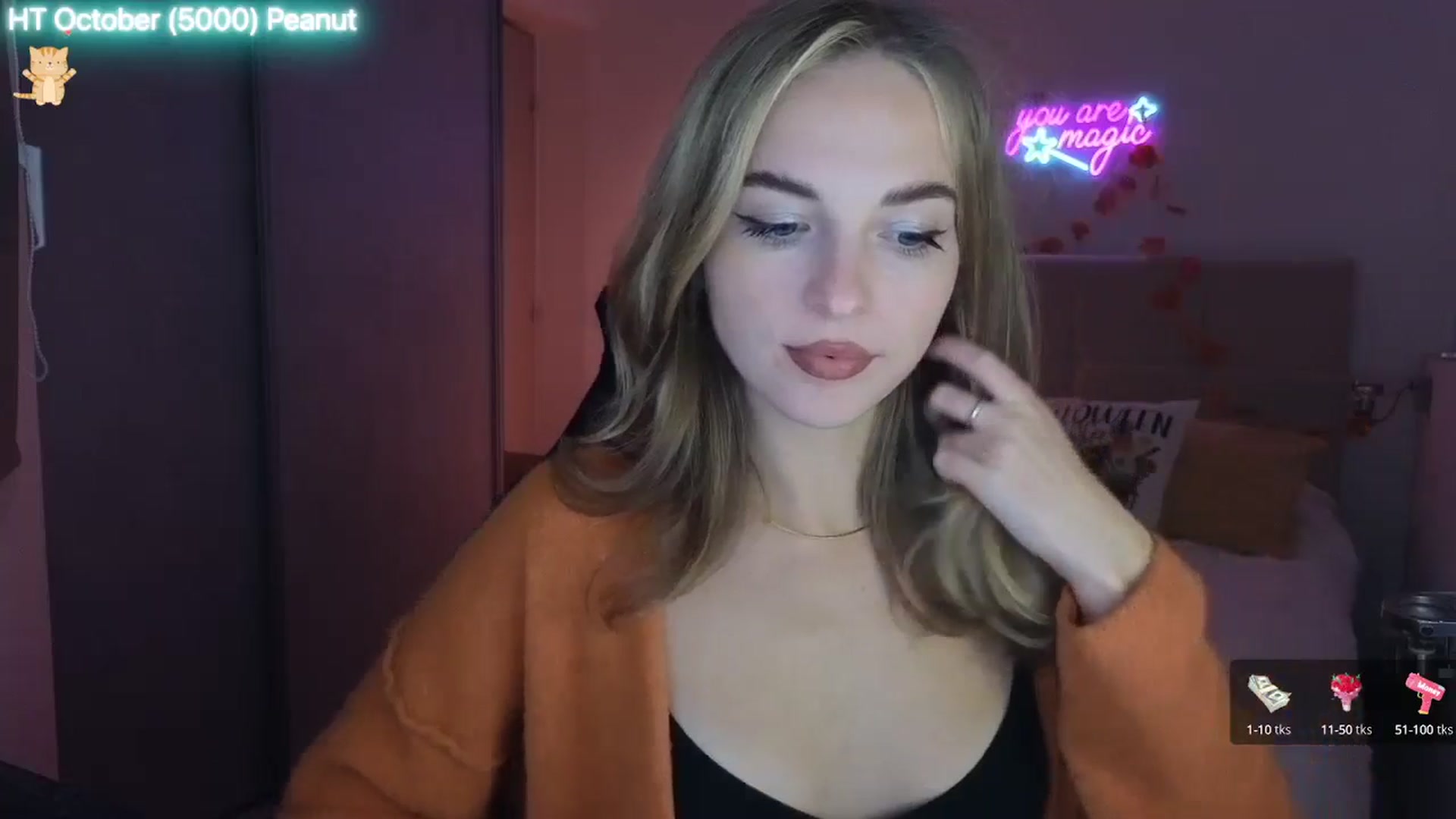 Gallery image thumbnail from Aliannaa's myfreecams stream on, 10/05/2025, 20:56 image 10 of 20