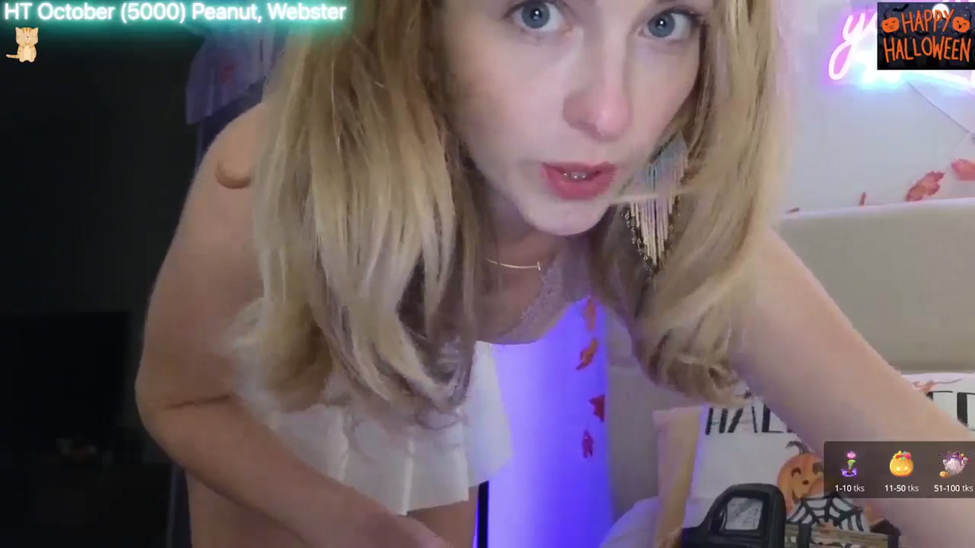 Gallery image thumbnail from Aliannaa's myfreecams stream on, 10/15/2025, 18:09 image 2 of 20