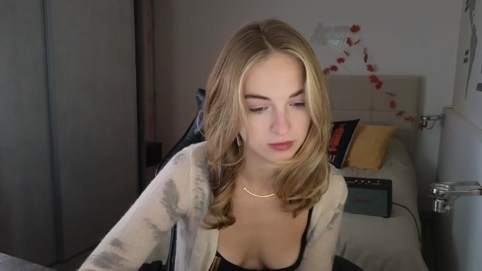 Gallery image thumbnail from Aliannaa's myfreecams stream on, 10/16/2025, 09:11 image 8 of 20