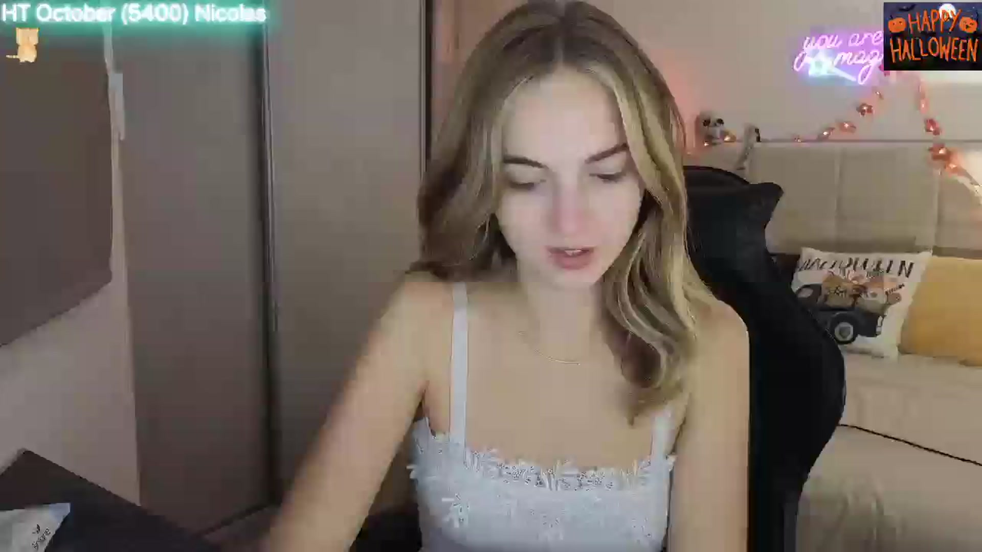 Gallery image thumbnail from Aliannaa's myfreecams stream on, 10/16/2025, 21:21 image 17 of 20