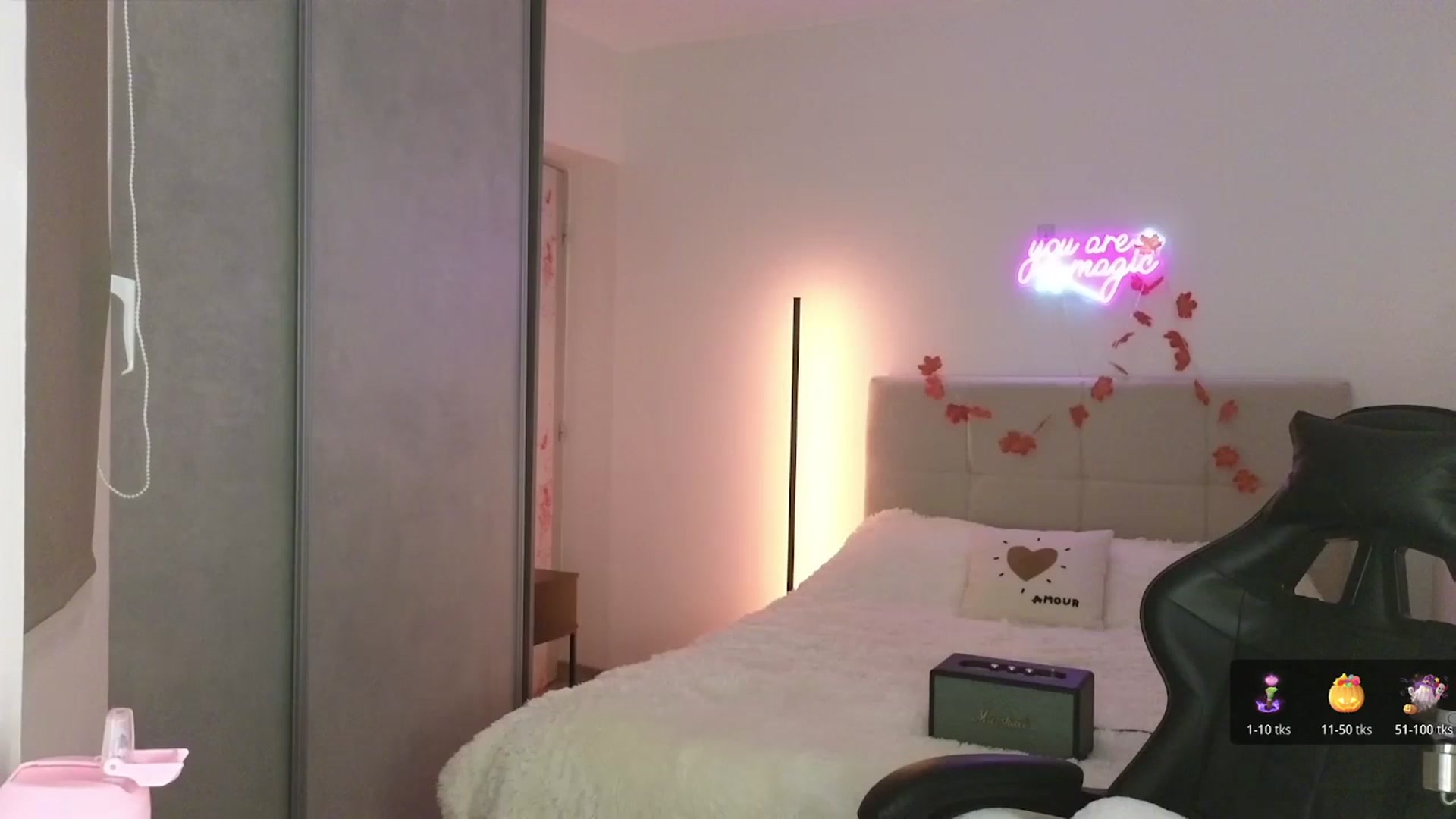 Gallery image thumbnail from Aliannaa's myfreecams stream on, 11/09/2025, 20:59 image 8 of 20