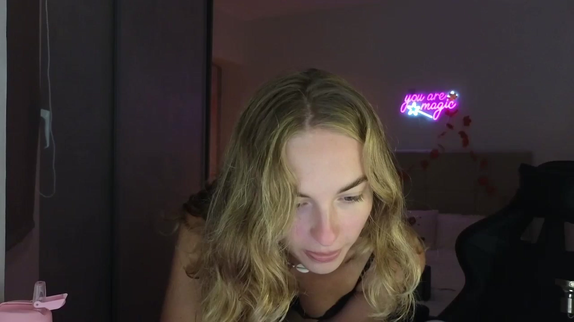 Gallery image thumbnail from Aliannaa's myfreecams stream on, 11/09/2025, 20:59 image 12 of 20