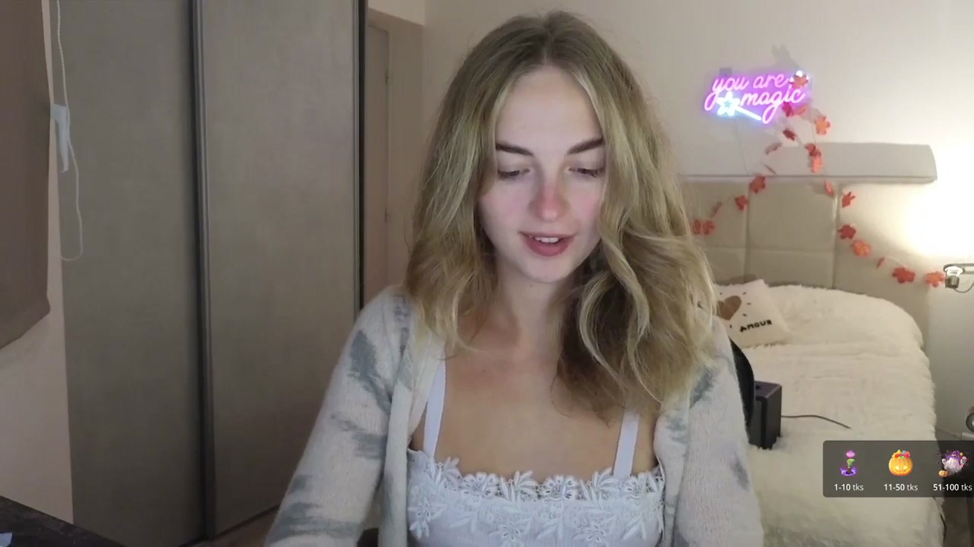 Gallery image thumbnail from Aliannaa's myfreecams stream on, 11/10/2025, 21:48 image 6 of 20