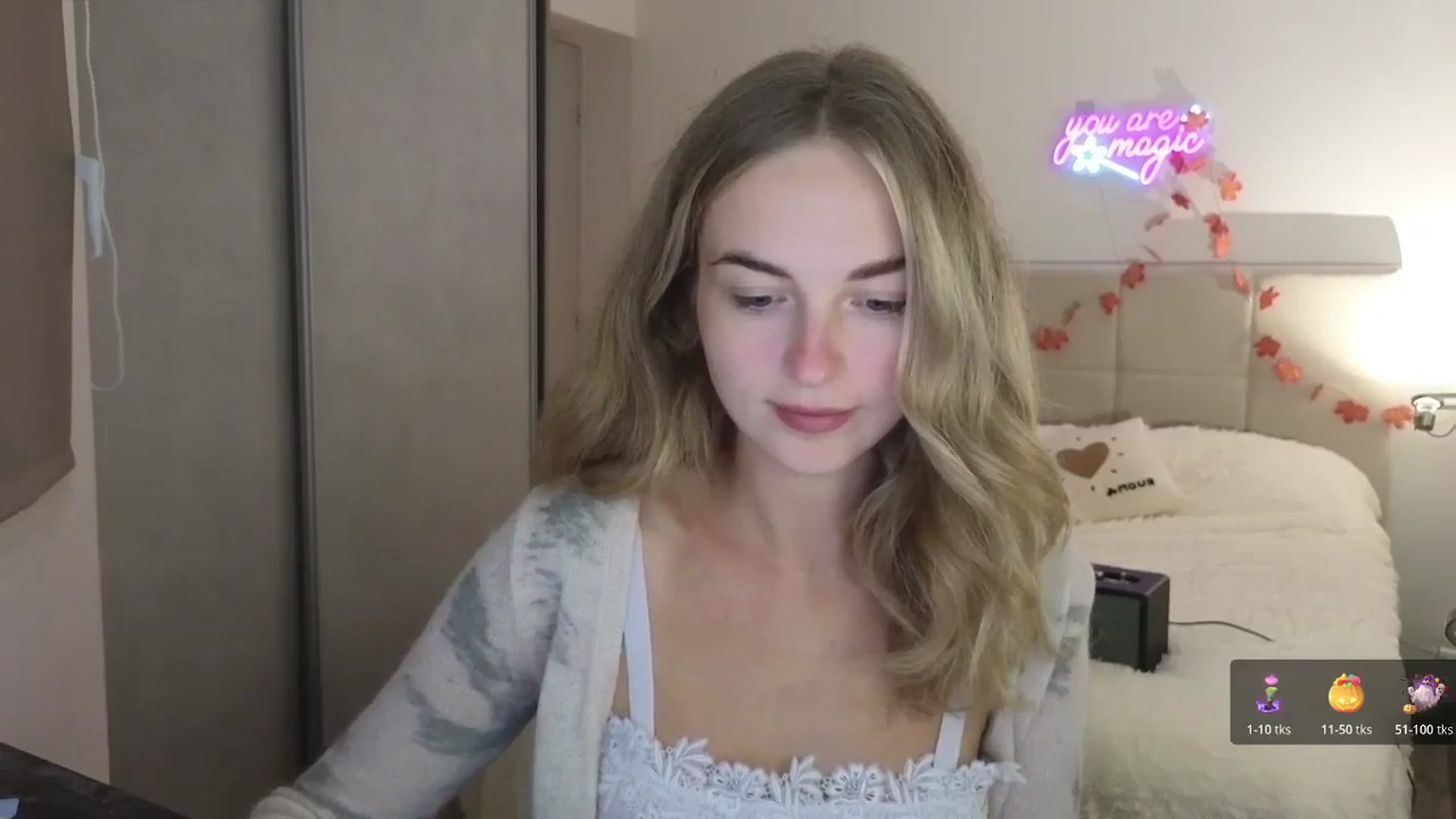 Gallery image thumbnail from Aliannaa's myfreecams stream on, 11/10/2025, 21:48 image 7 of 20