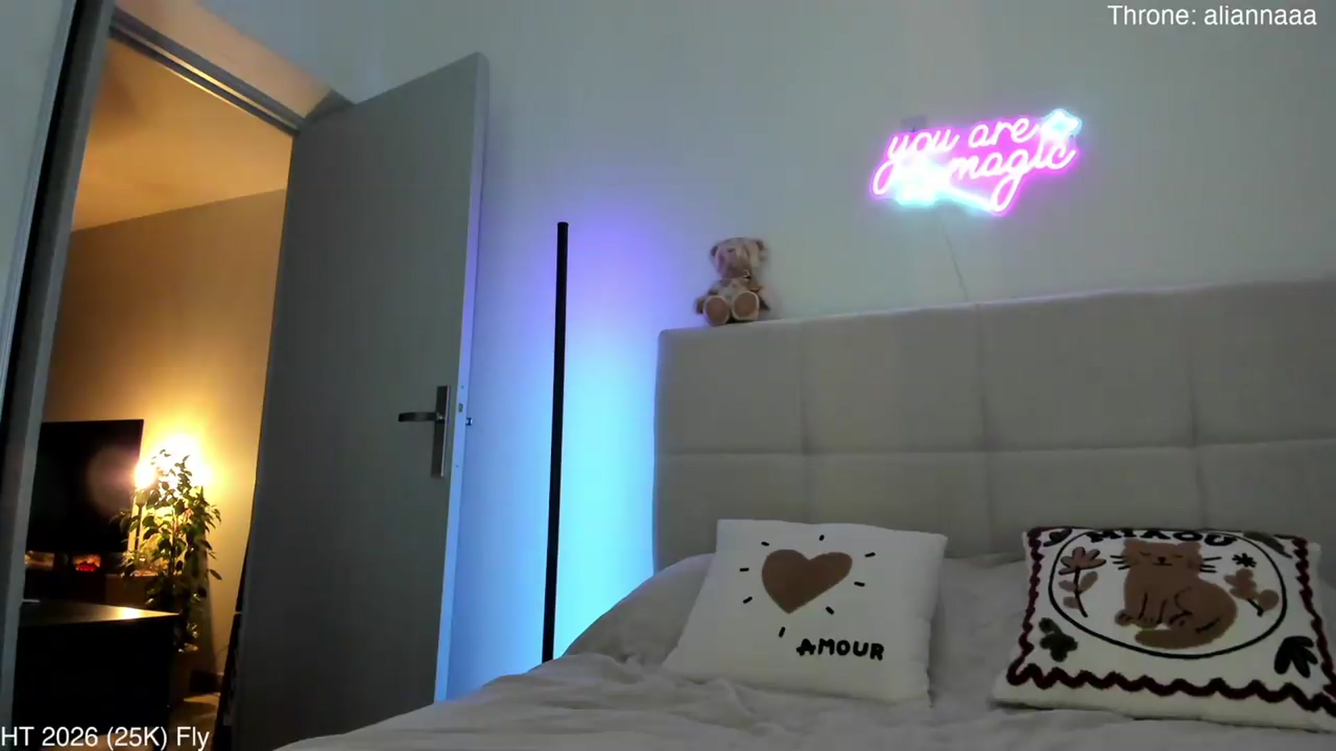 Gallery image thumbnail from Aliannaa's myfreecams stream on, 07/07/2026, 20:49 image 16 of 20