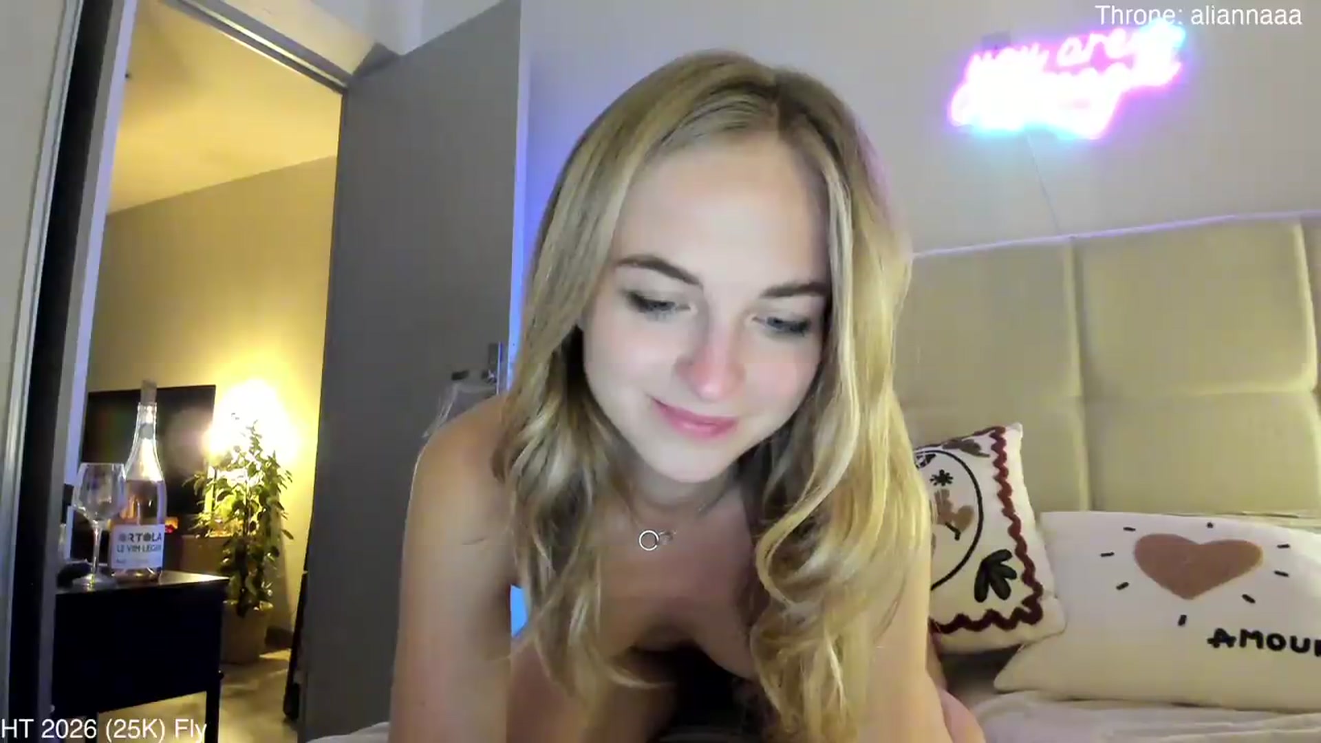 Gallery image thumbnail from Aliannaa's myfreecams stream on, 07/08/2026, 24:17 image 7 of 20