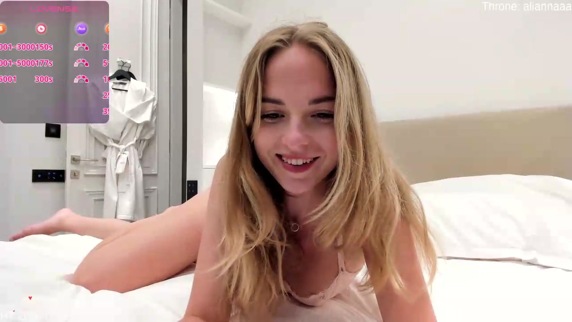 Gallery image thumbnail from Aliannaa's myfreecams stream on, 08/05/2026, 22:24 image 2 of 20