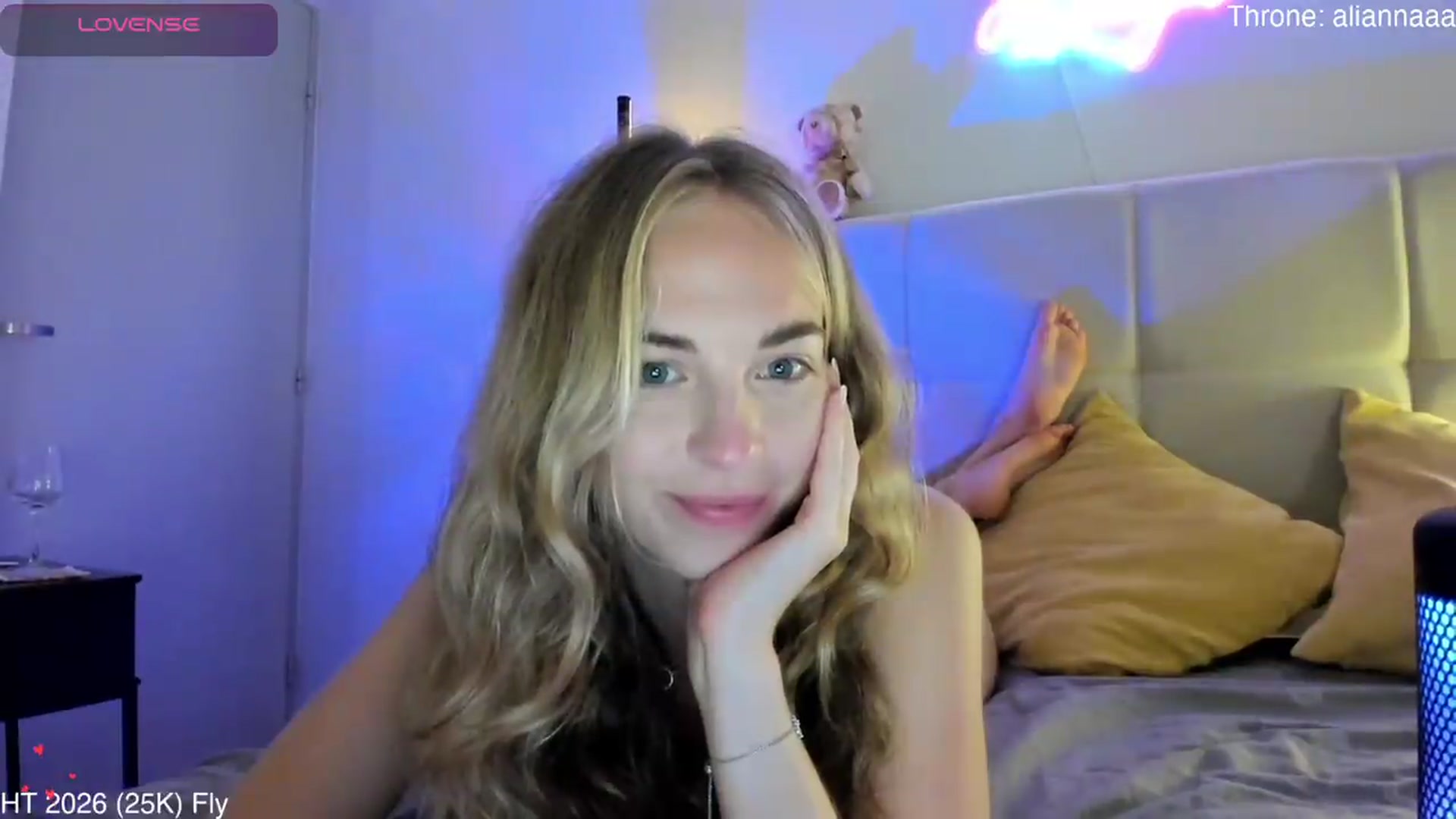 Gallery image thumbnail from Aliannaa's myfreecams stream on, 08/08/2026, 22:49 image 18 of 20