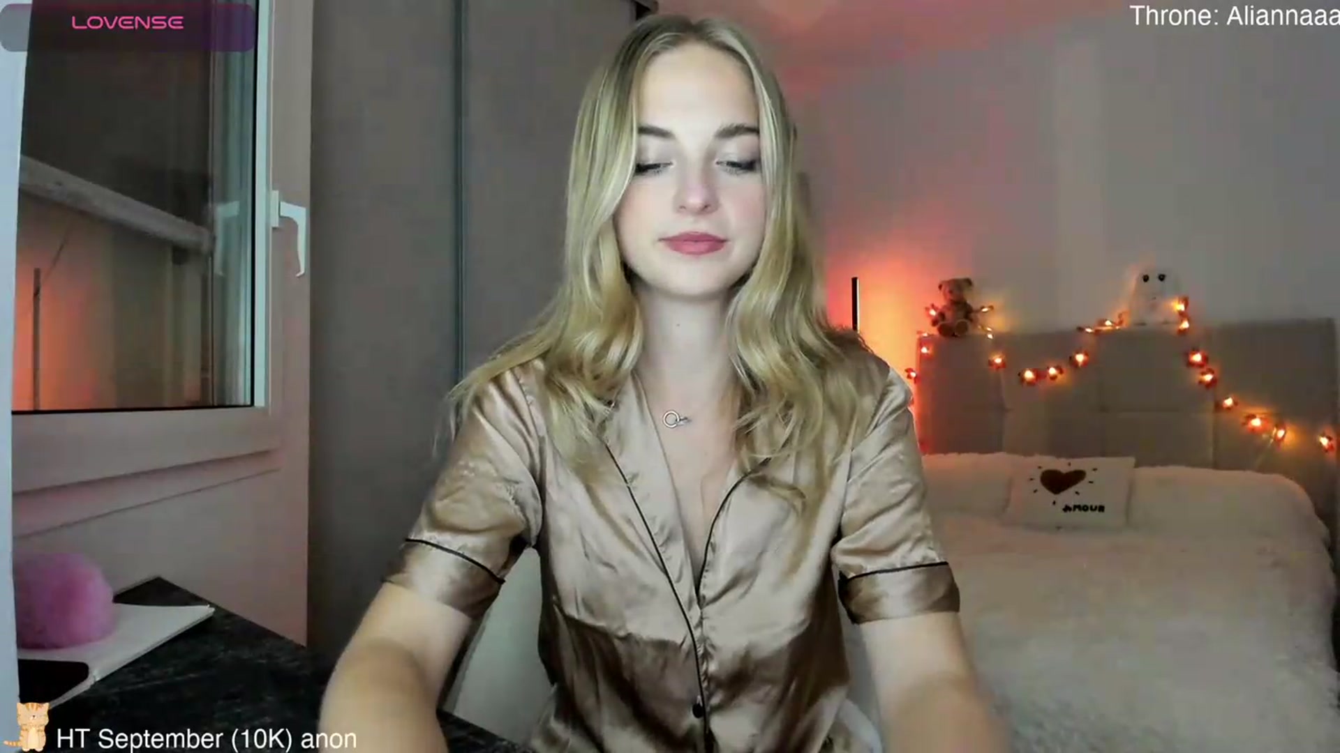 Gallery image thumbnail from Aliannaa's myfreecams stream on, 09/18/2026, 21:17 image 6 of 20