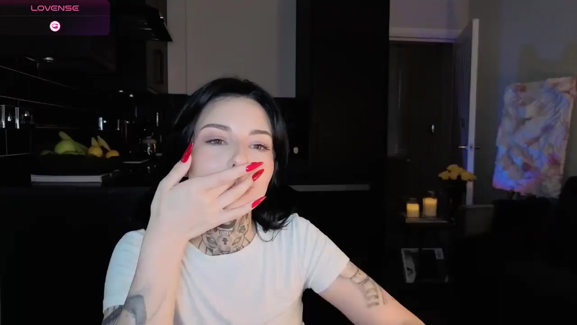 Gallery image thumbnail from Alice's myfreecams stream on, 12/20/2025, 10:10 image 3 of 20