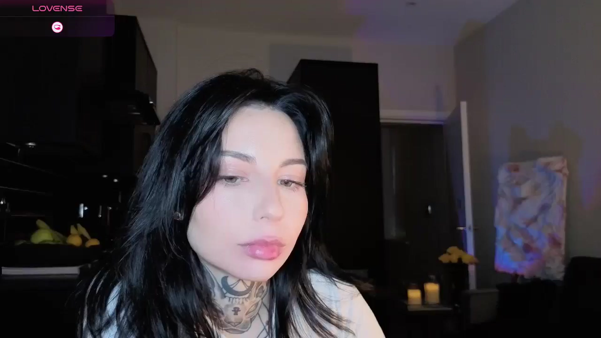 Gallery image thumbnail from Alice's myfreecams stream on, 12/20/2025, 10:10 image 15 of 20