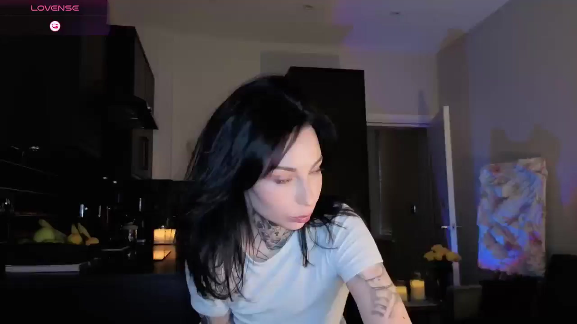 Gallery image thumbnail from Alice's myfreecams stream on, 12/20/2025, 10:10 image 17 of 20