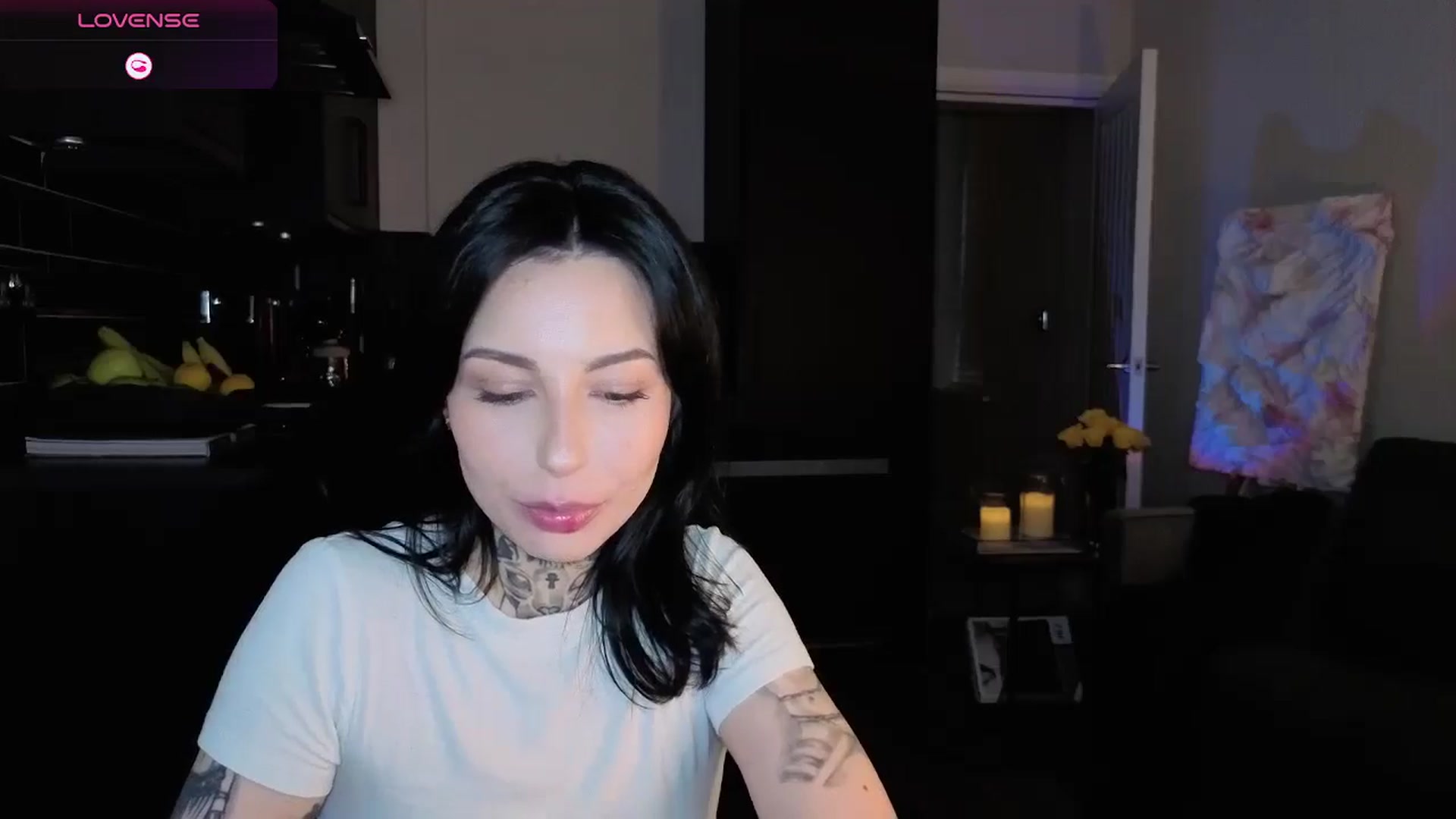 Gallery image thumbnail from Alice's myfreecams stream on, 12/20/2025, 10:10 image 12 of 20