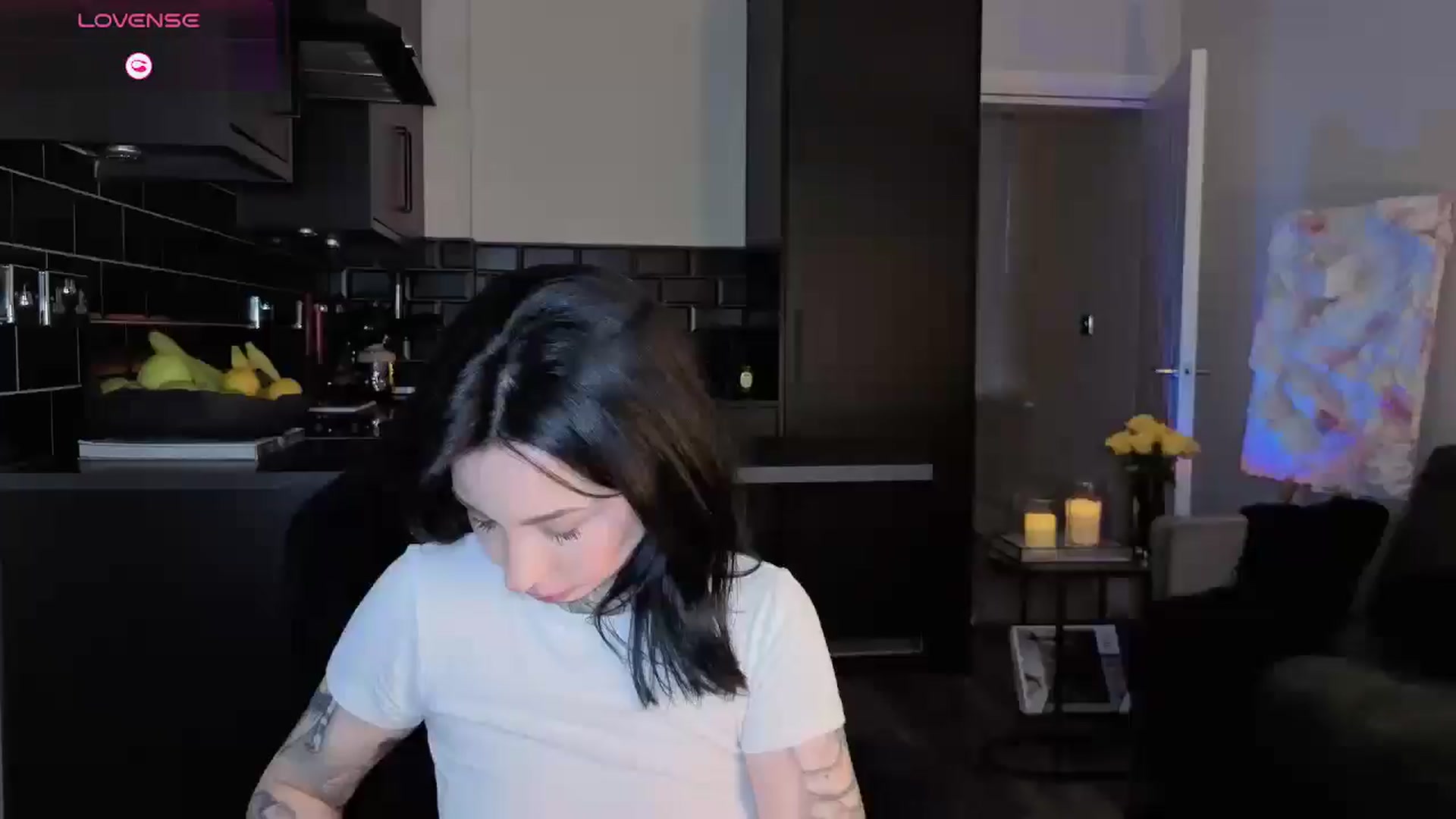 Gallery image thumbnail from Alice's myfreecams stream on, 12/20/2025, 10:10 image 4 of 20