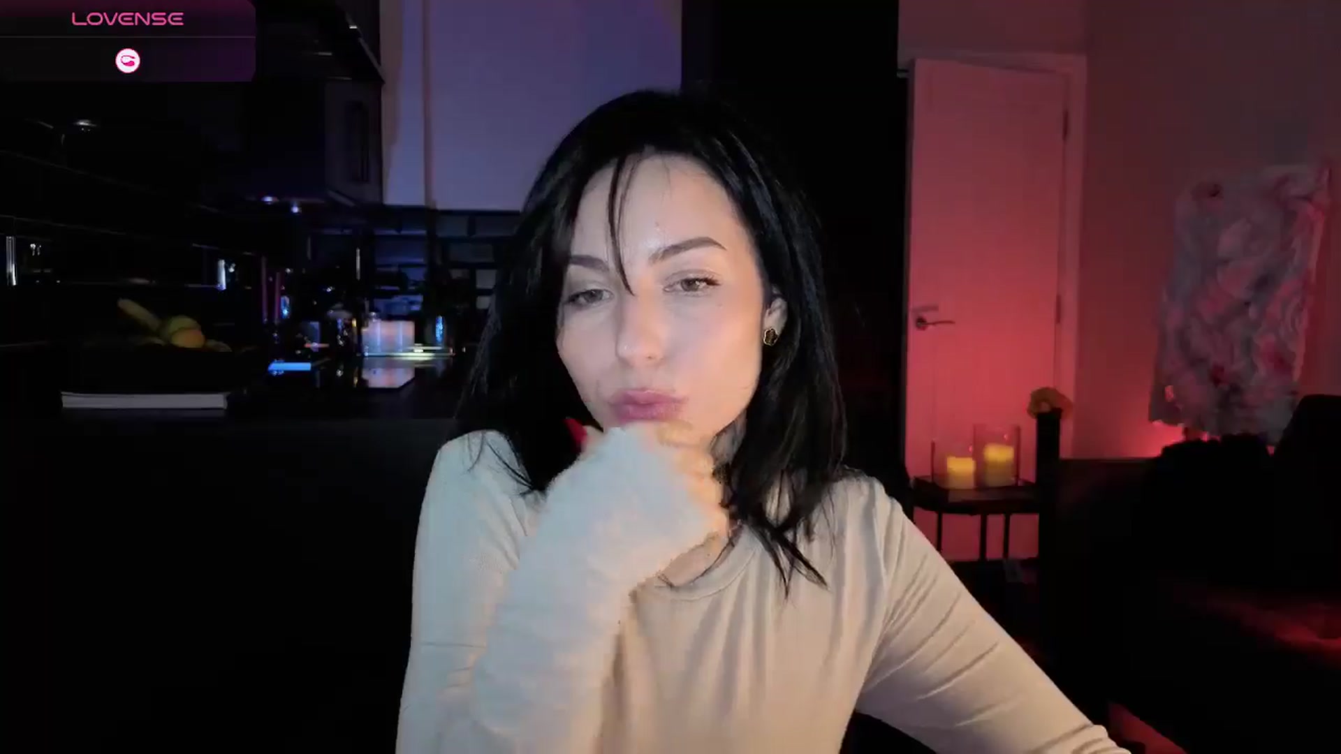 Gallery image thumbnail from Alice's myfreecams stream on, 12/23/2025, 09:10 image 13 of 20