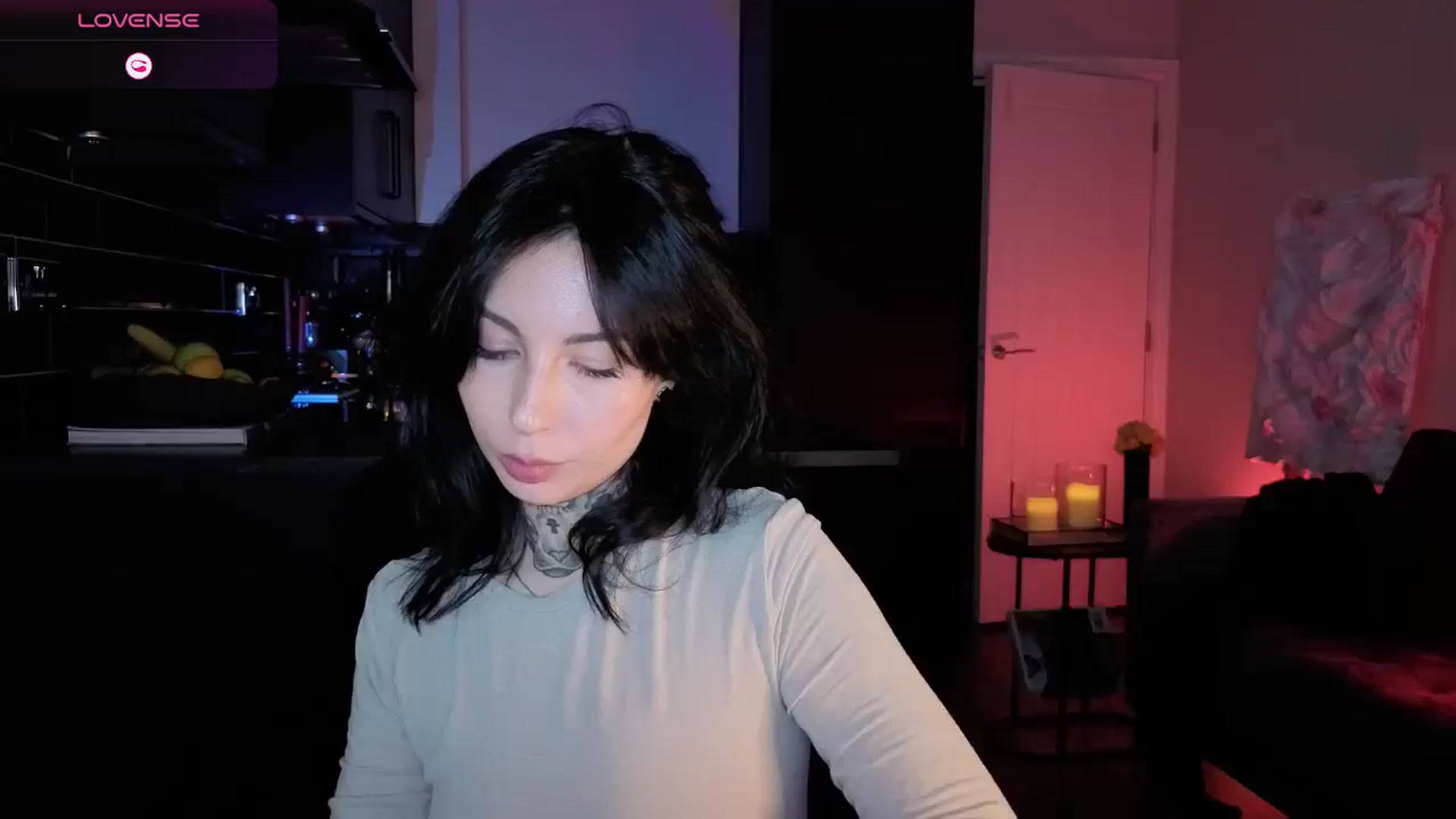 Gallery image thumbnail from Alice's myfreecams stream on, 12/23/2025, 09:10 image 5 of 20